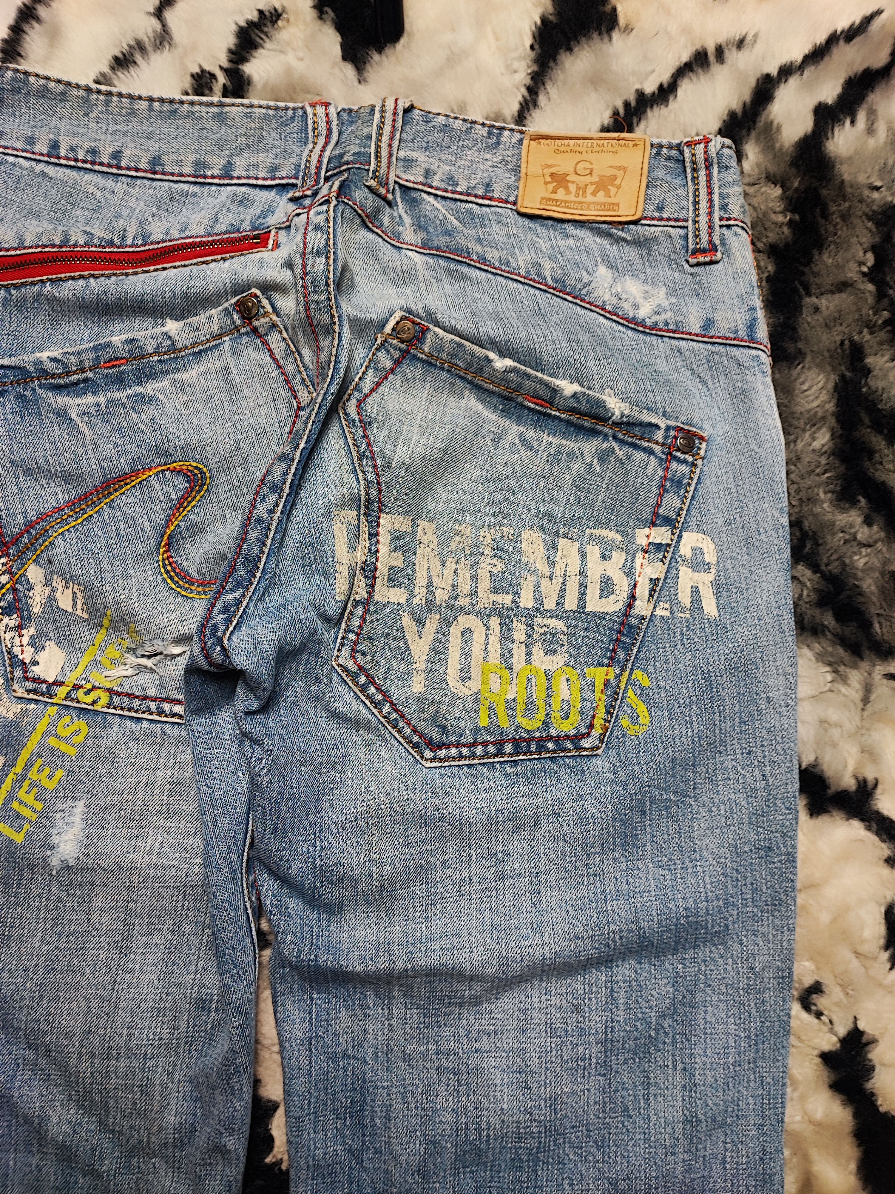 Gotcha Gotcha relaxed fit light wash denim jeans distressed patches Size US 32 / EU 48 - 11 Thumbnail