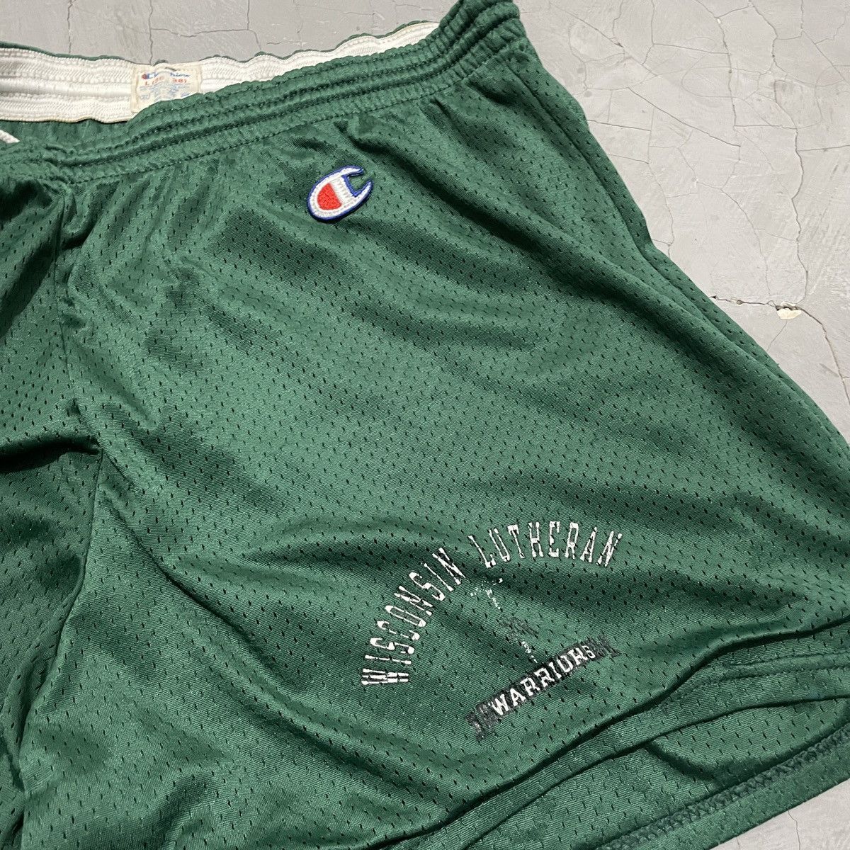 Champion Rare Vintage 70s Champion Gym Shorts University Size US 33 - 5 Thumbnail