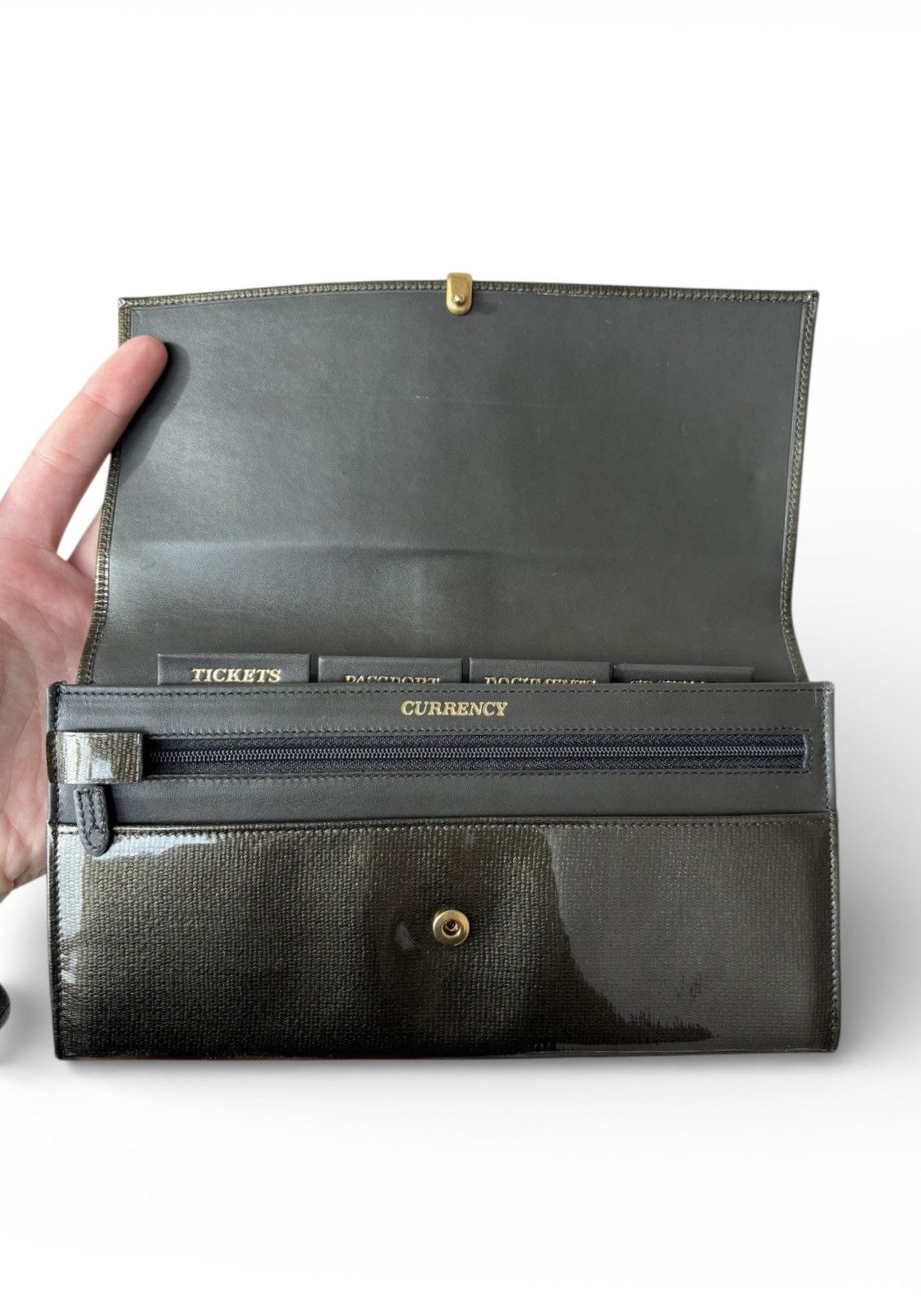 Yves Saint Laurent Yves Saint Laurent Ligne Y patent leather clutch Size ONE SIZE - 5 Thumbnail