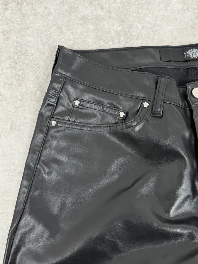 Versace 2000s Versace Black Eco Slim Leather Biker Pants Size US 32 / EU 48 - 9 Thumbnail