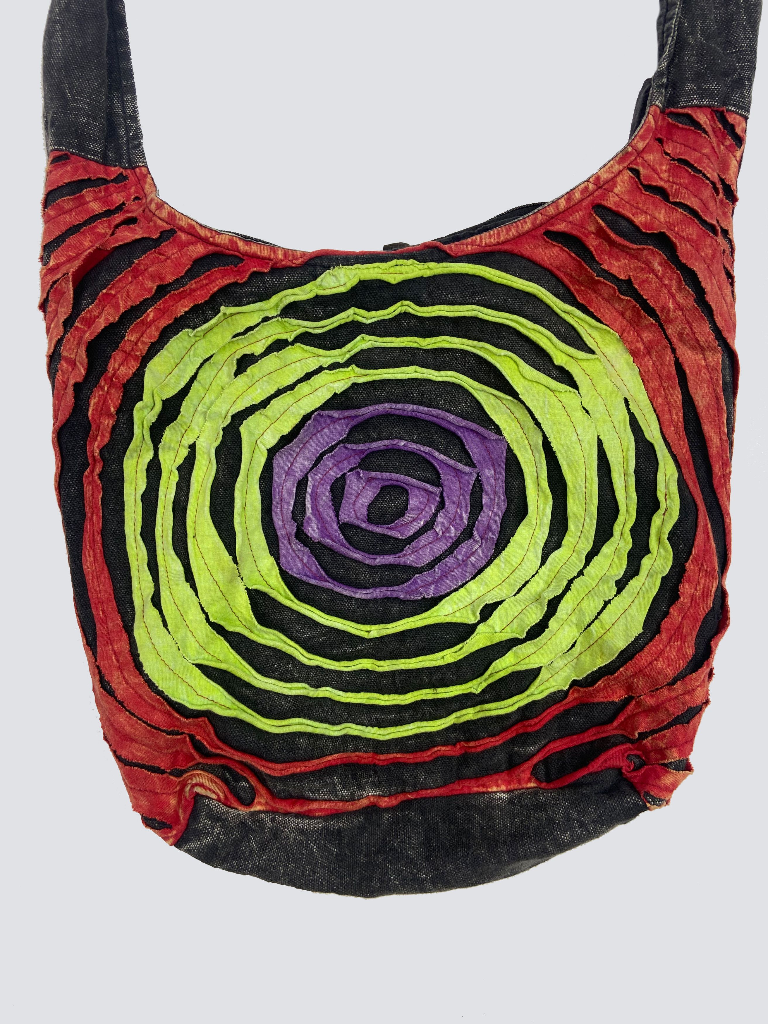 Vintage HANDMADE UPCYCLE AVANTGARDE TIE DYE RASTA TOTE BAG - № 6001 Size ONE SIZE - 3 Thumbnail
