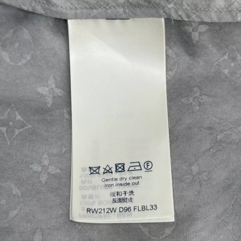 Louis Vuitton Louis Vuitton Dirty grey silk shirt with full logo shirt 25 Size US XXS / EU 40 - 6 Thumbnail