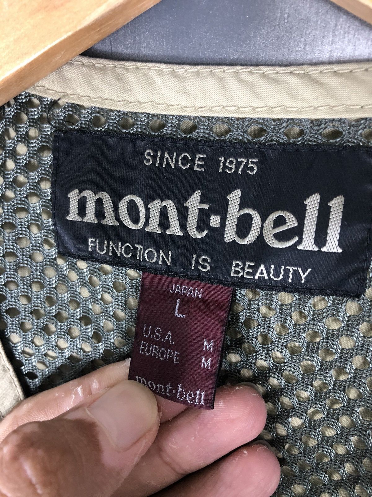 Montbell Vintage Montbell Sleeveless Fishing Jacket Size US L / EU 52-54 / 3 - 6 Thumbnail