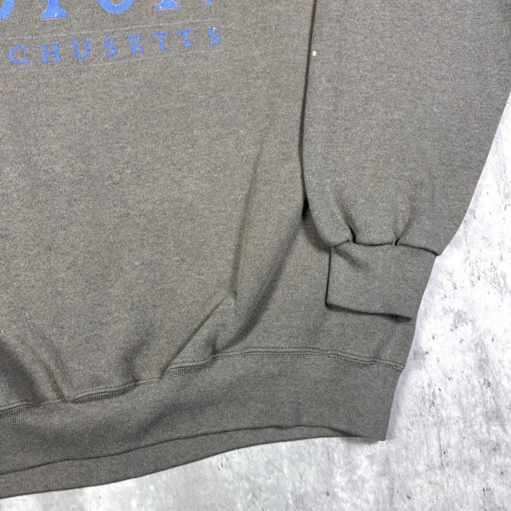 Vintage VINTAGE Boston Massachusetts Gray Pullover Sweatshirt Mens XL 90s City USA Graphic Print Heavyweight Cotton Blend Fleece Logo Purveyor Unbranded Size US XL / EU 56 / 4 - 7 Thumbnail