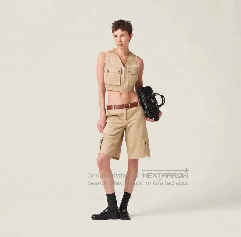 Miu Miu Miu Miu 38 Khaki shorts Size 22" - 1 Thumbnail