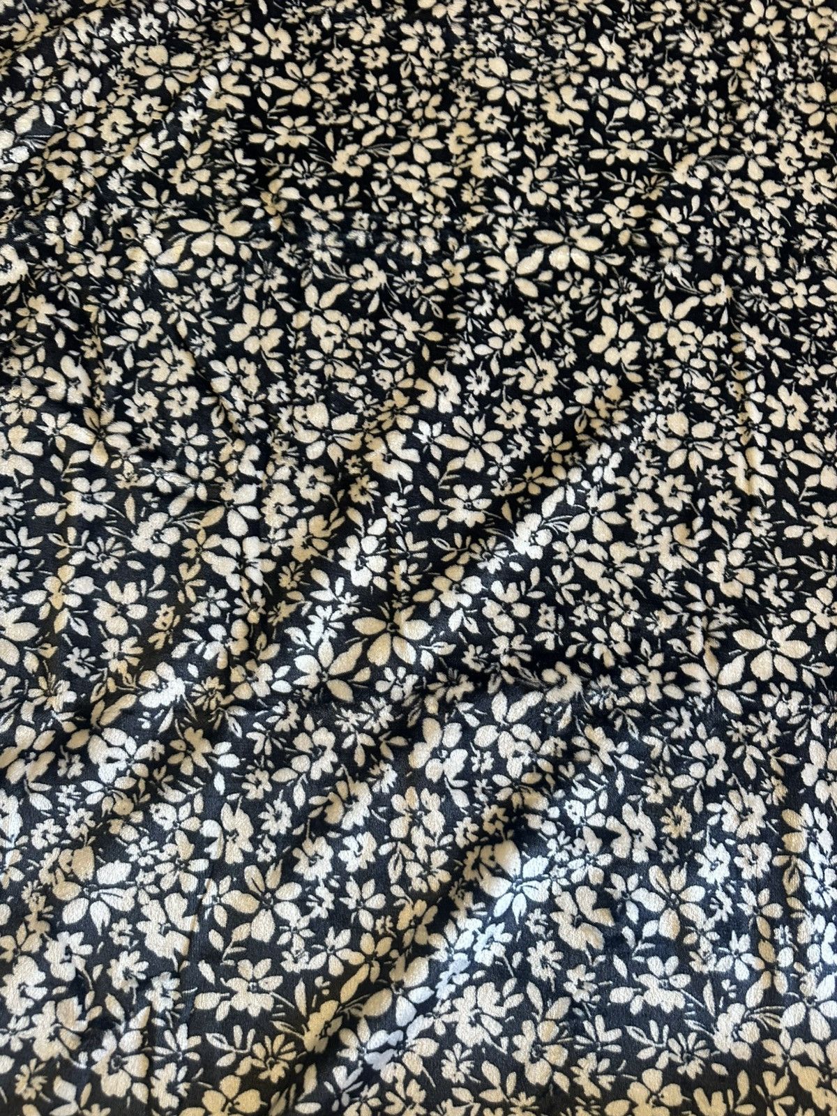 Karl Lagerfeld × Vintage Vintage karl lagerfeld “black and sliver” throw blanket Size US L / EU 52-54 / 3 - 3 Thumbnail