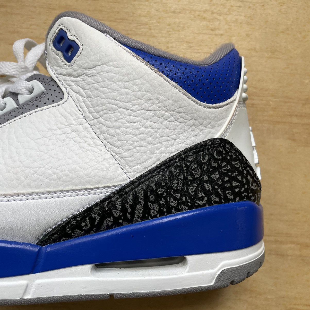 Jordan Brand Air Jordan 3 'Racer Blue' Size US 10 / EU 43 - 4 Thumbnail
