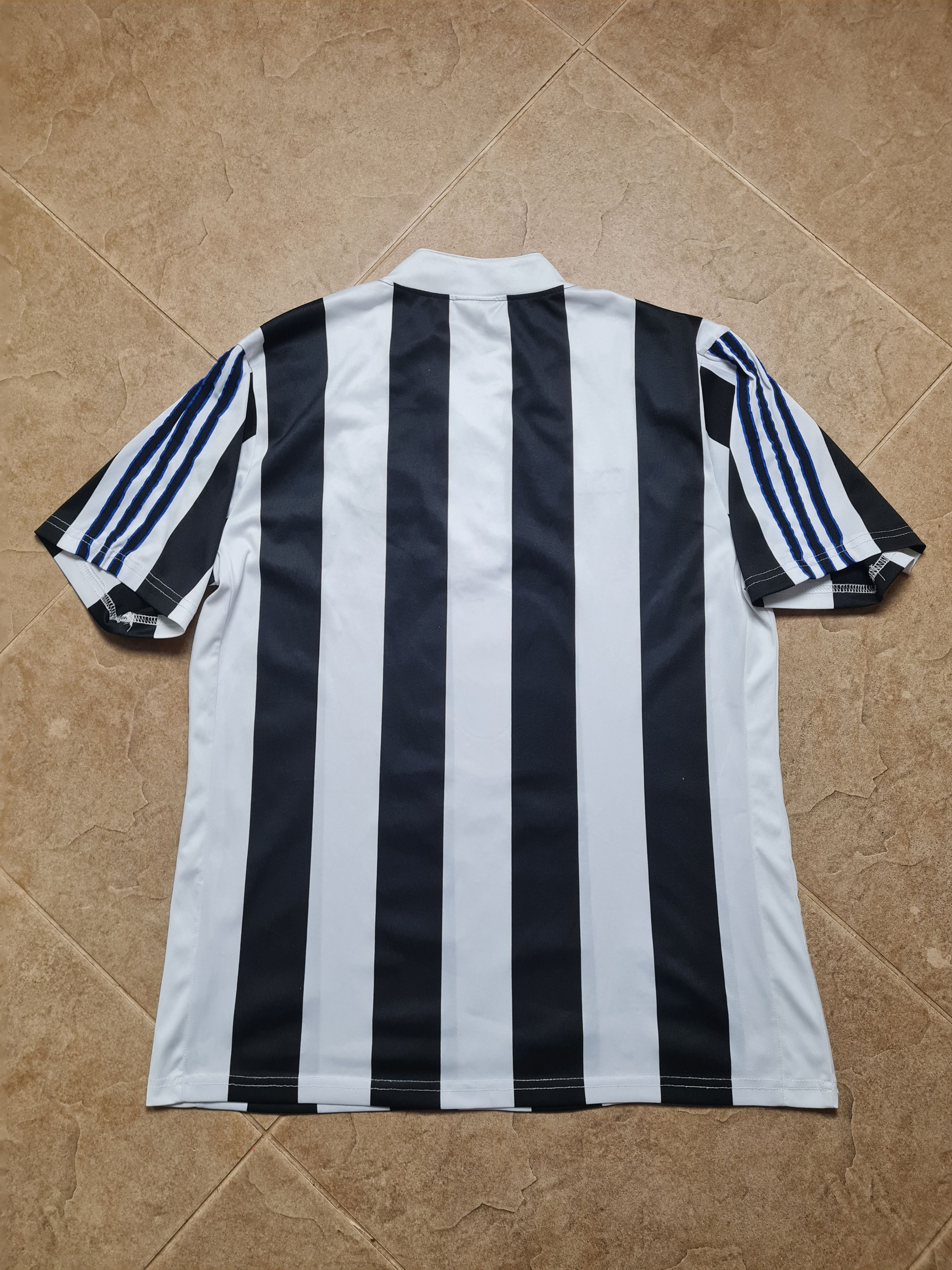 Adidas Rare Jersey Adidas Newcastle 1995/1997 Archive Home Shirt Size US M / EU 48-50 / 2 - 14 Thumbnail