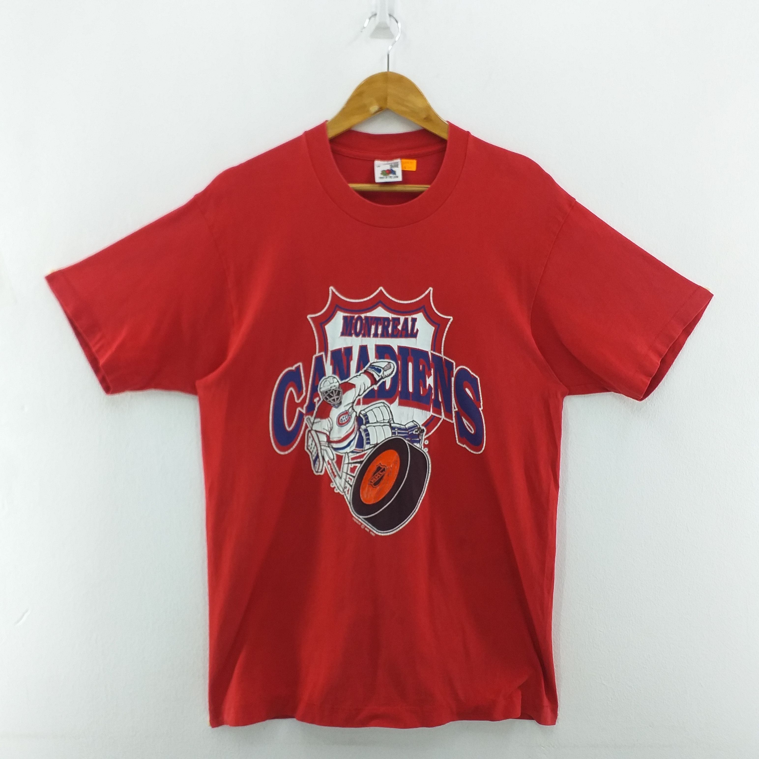 image of Fruit Of The Loom x Hockey Vintage Montreal Canadiens Ice Hockey Large Tee -G011 in Red, Men's
