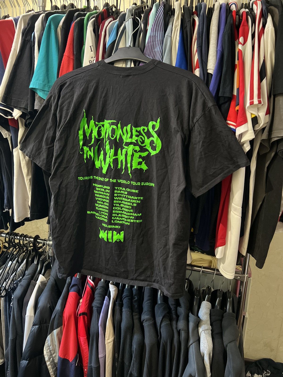Band Tees 2024/2025 VINTAGE MOTIONLESS IN WHITE END OF THE WORLD TOUR Size US XL / EU 56 / 4 - 2 Thumbnail