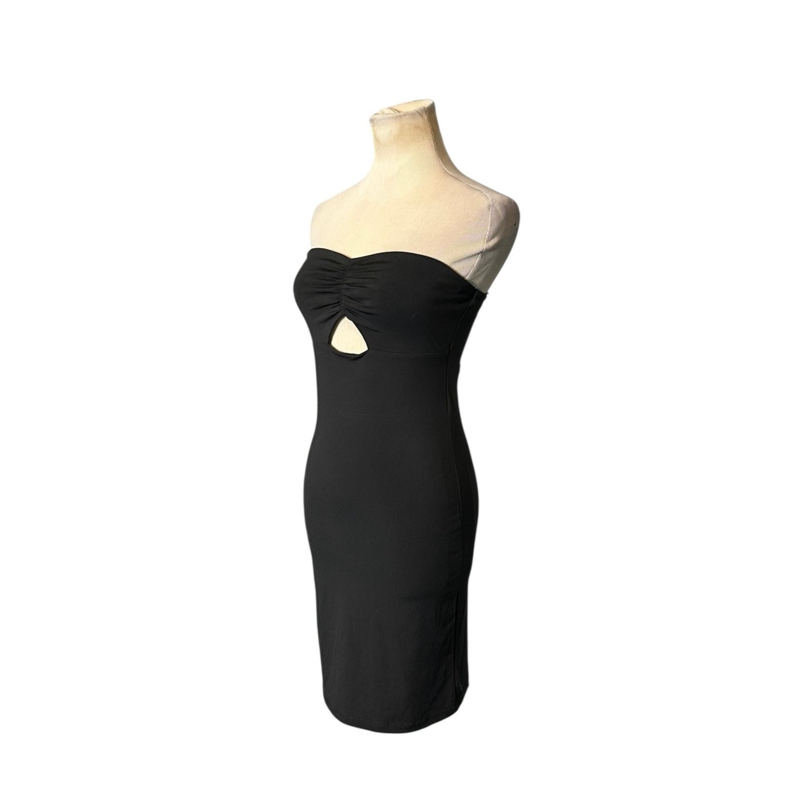 Forever 21 Forever 21 black strapless cutout pencil dress size Small Size S / US 4 / IT 40 - 11 Thumbnail