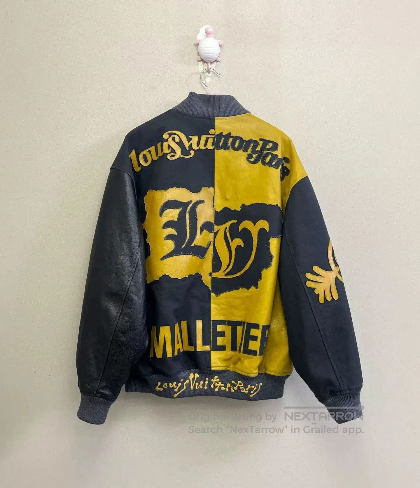 Louis Vuitton louis vuitton black yellow letter bomber jacket. Size US L / EU 52-54 / 3 - 4 Thumbnail