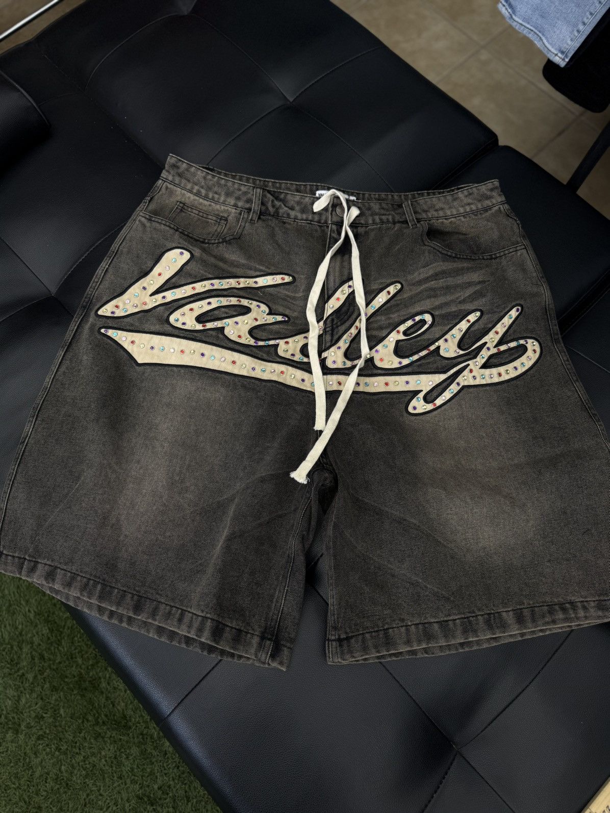 Vale Vale Valley Black Skittles Stones Shorts Size 38 (NEW) Size US 38 / EU 54 - 4 Thumbnail
