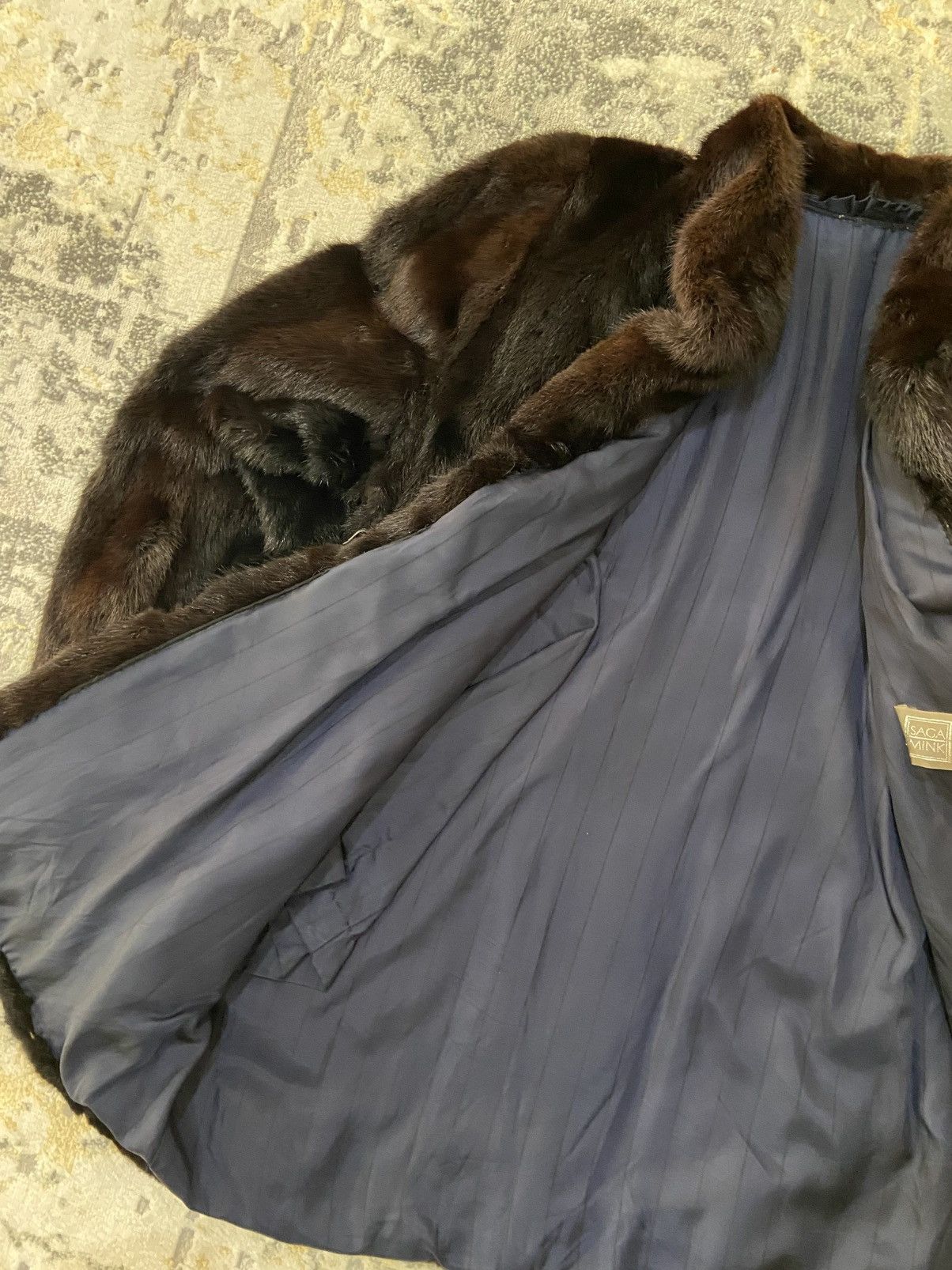 Sagafurs VINTAGE SAGAFOX FUR BLACK MINK SAGA COAT Size L / US 10 / IT 46 - 8 Thumbnail