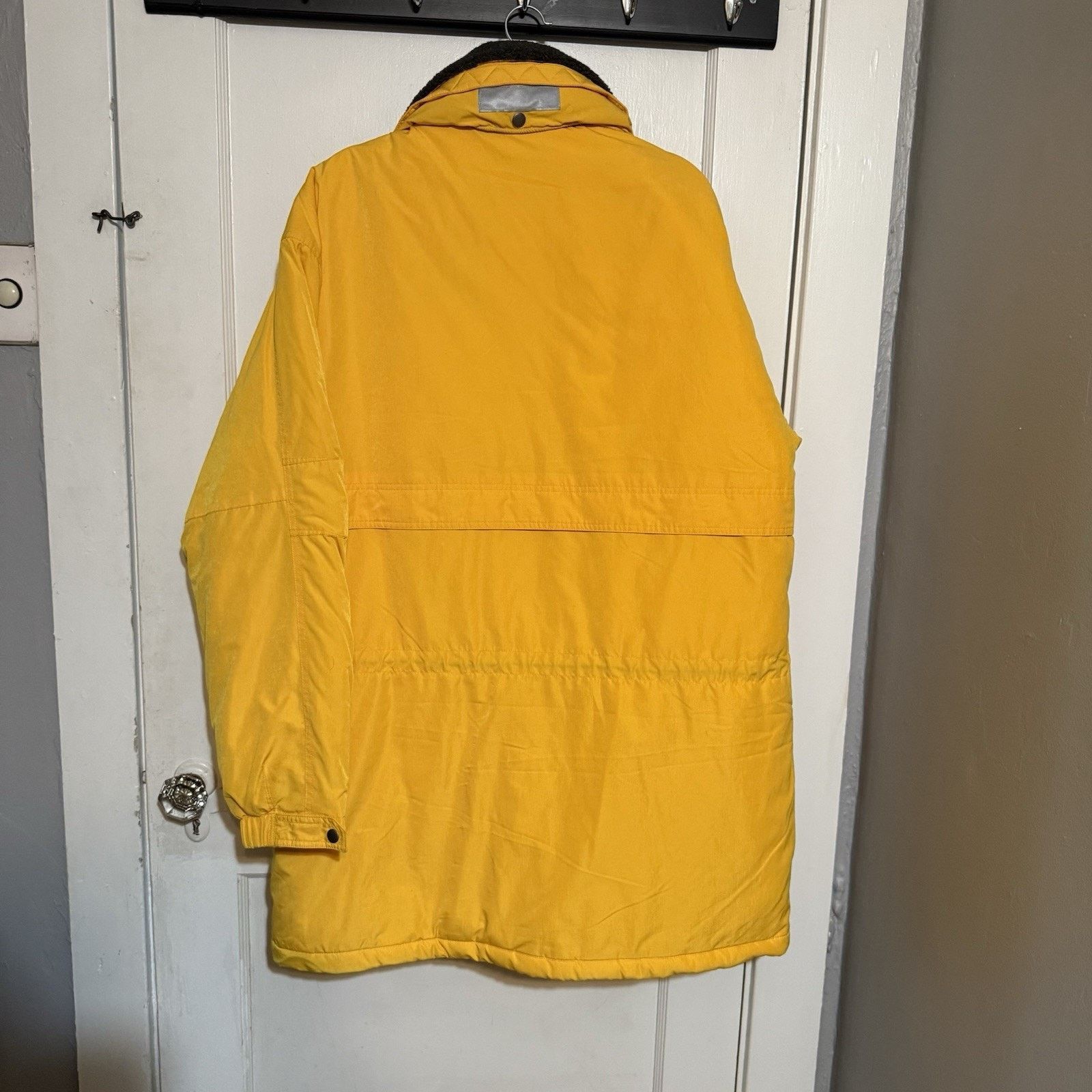 L.L. Bean Vtg LL Bean Jacket Men’s Large Tall Yellow Puffer Parka Size US L / EU 52-54 / 3 - 5 Thumbnail