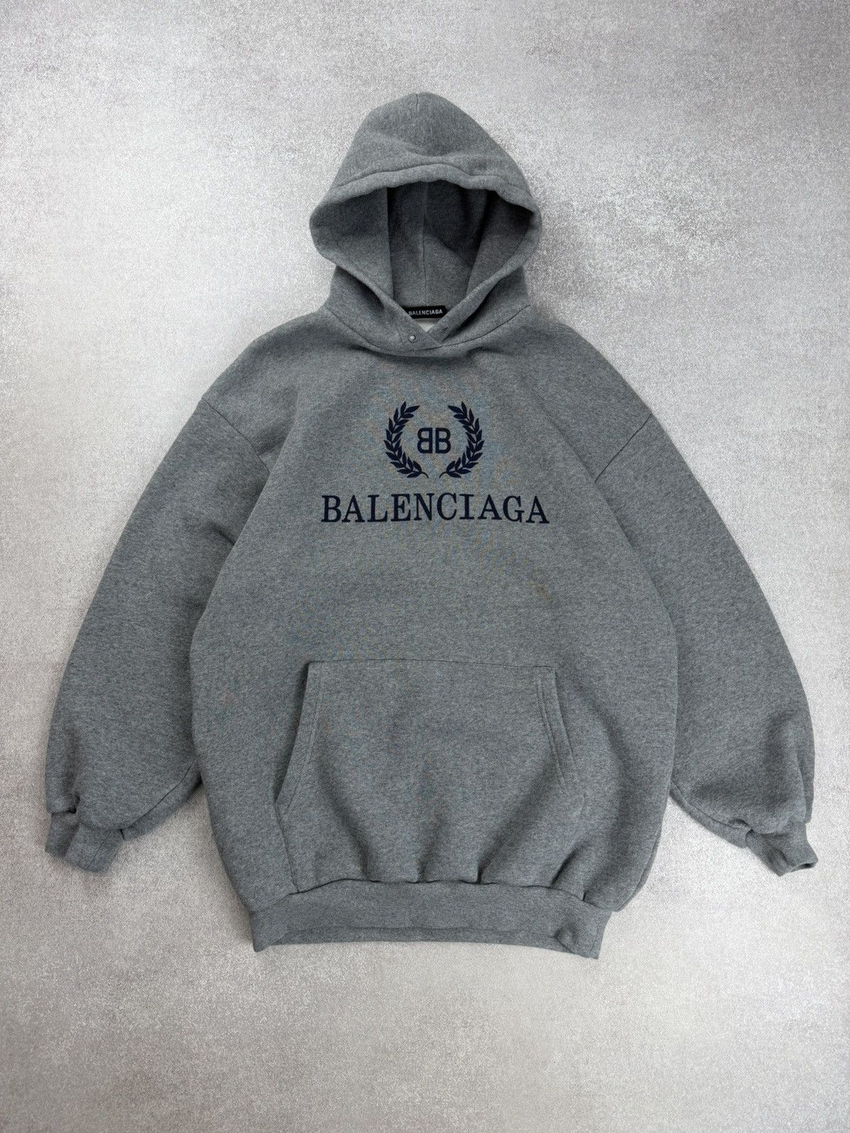 Balenciaga Balenciaga Crest Logo Cotton Hoodie Size XXS Size US XXS / EU 40 - 1 Thumbnail