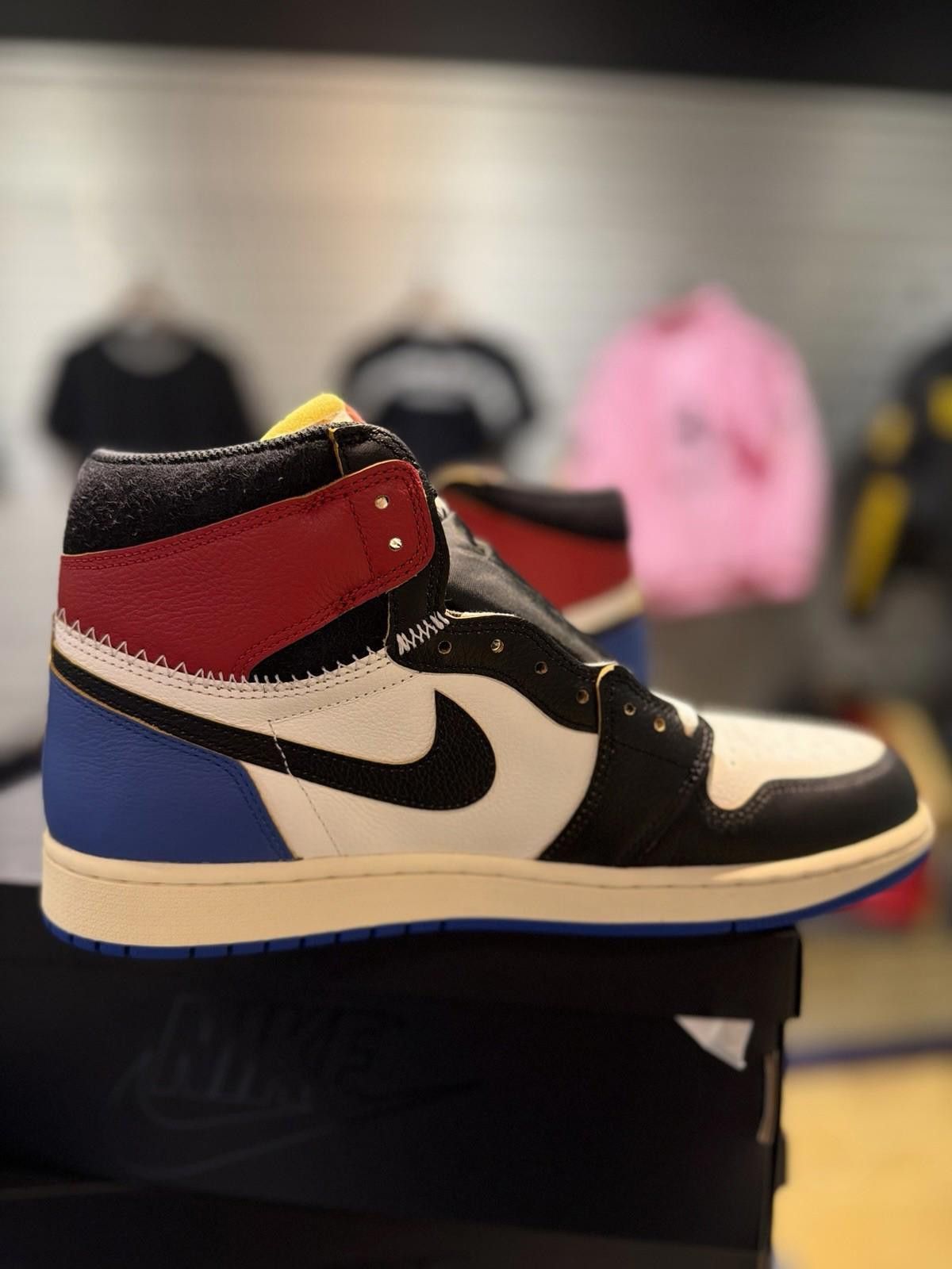 Jordan Brand Air Jordan 1 x Union x Fragment Black and Varsity Red (12.5) Size US 12.5 / EU 45-46 - 5 Thumbnail