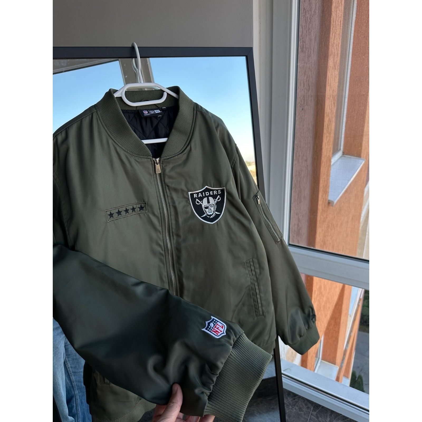 New Era New Era NFL Raiders Bomber Jacket Mens Olive Green Size US XL / EU 56 / 4 - 5 Thumbnail