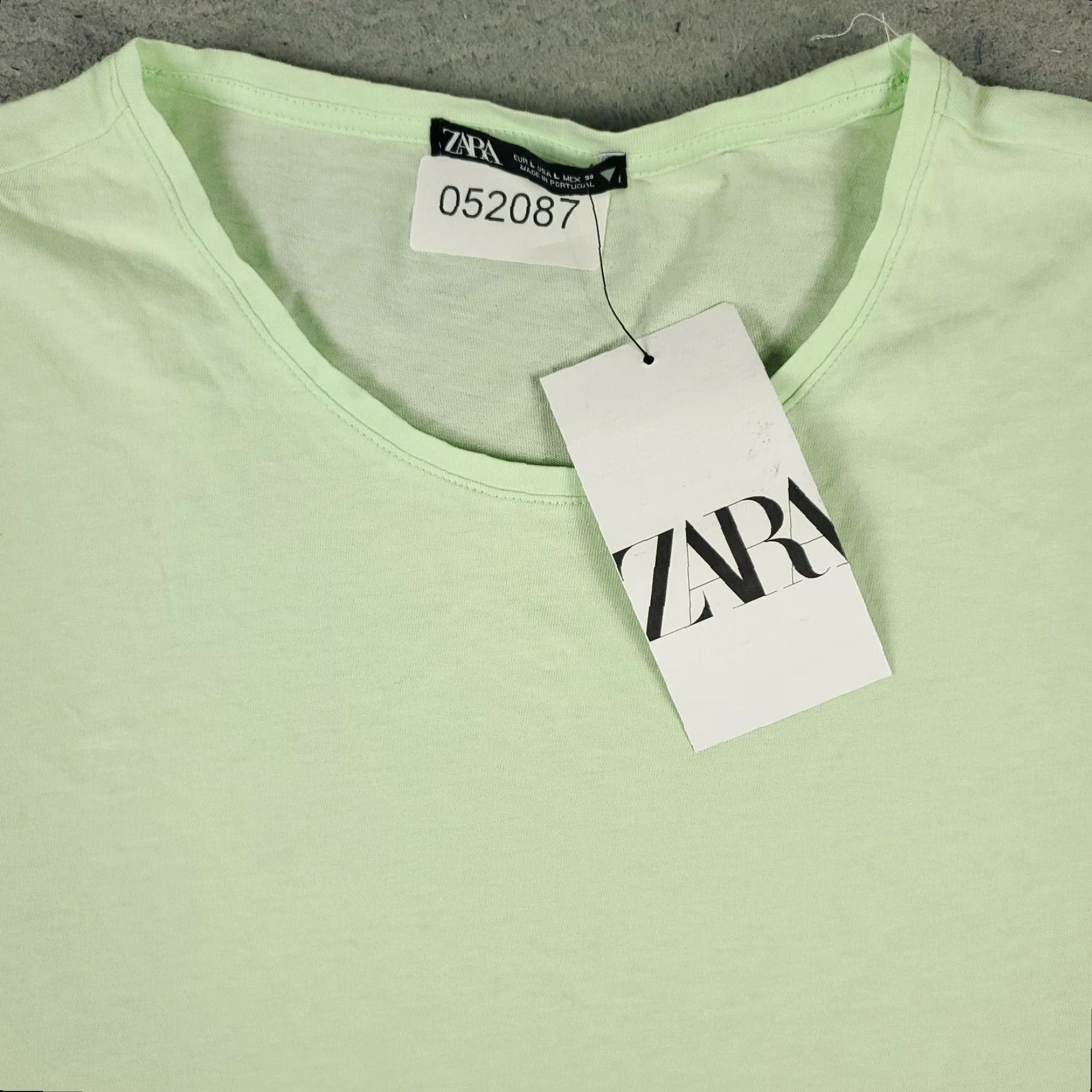 Zara Zara T Shirt Green Large Womens Short Sleeve Cotton Crew Neck Casual Size L / US 10 / IT 46 - 2 Thumbnail