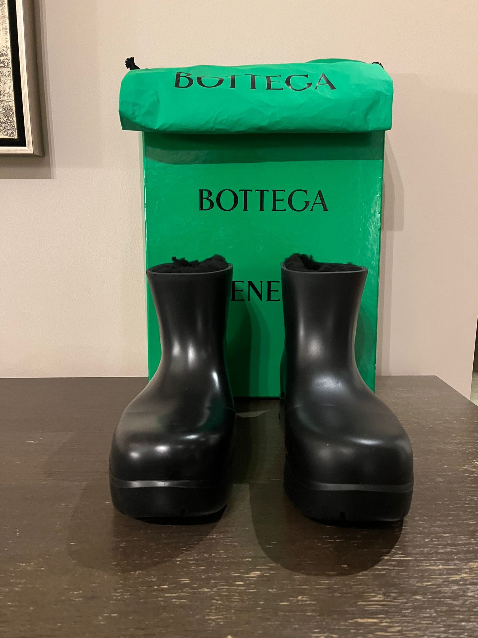 Bottega Veneta o1rshd1 Q:2 / Puddle Boots Cozy Shearling Interior in Black Size US 12 / EU 45 - 5 Thumbnail