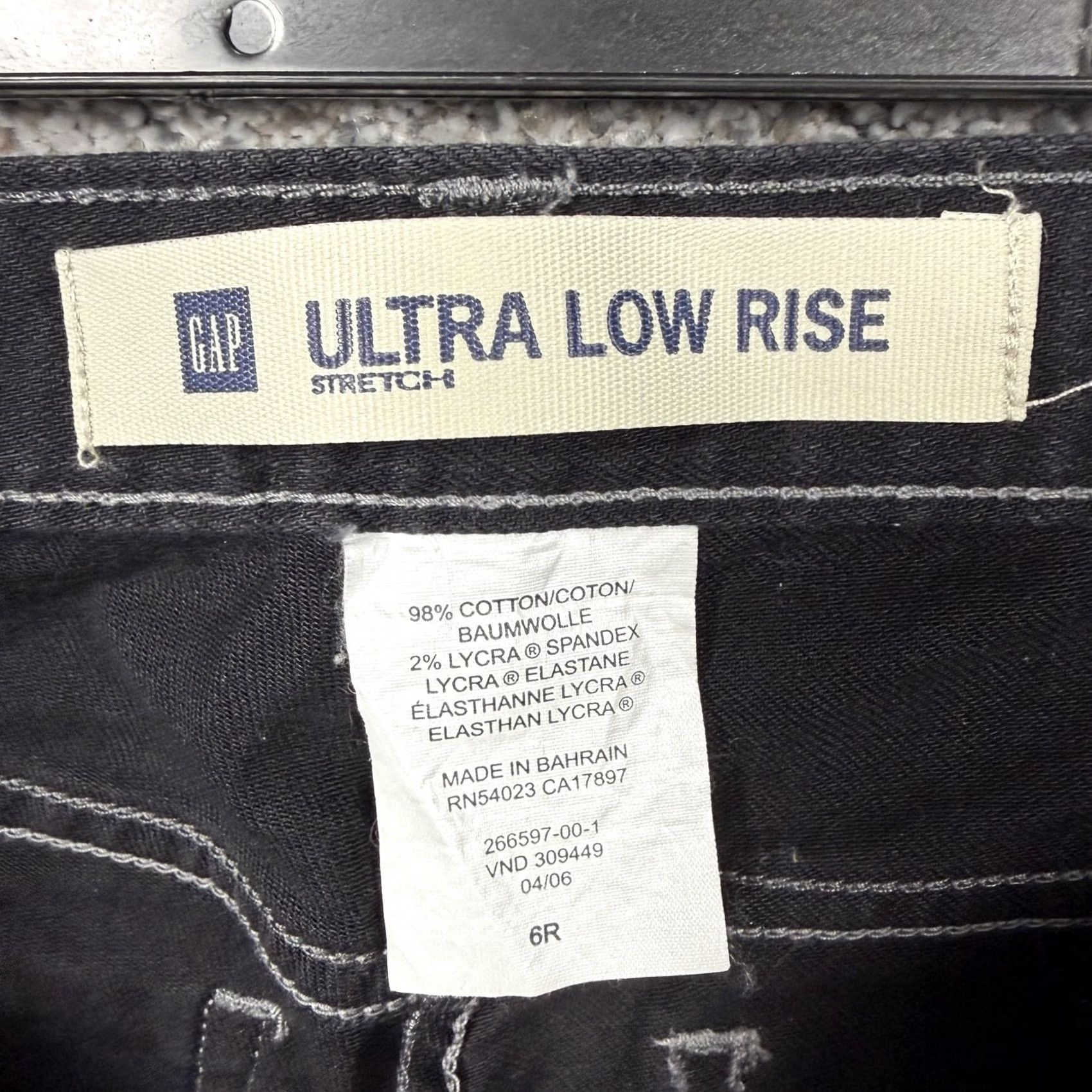 Gap Gap Ultra Low Rise Bootcut Jeans 6R 32x31 Black Stretch Y2K Indie Sleaze Womens Jeans Size 28" / US 6 / IT 42 - 7 Thumbnail