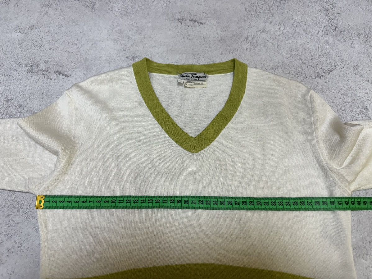 Salvatore Ferragamo T-shirt Short Sleeve Salvatore Ferragamo size XS Italy Size XS / US 0-2 / IT 36-38 - 12 Thumbnail