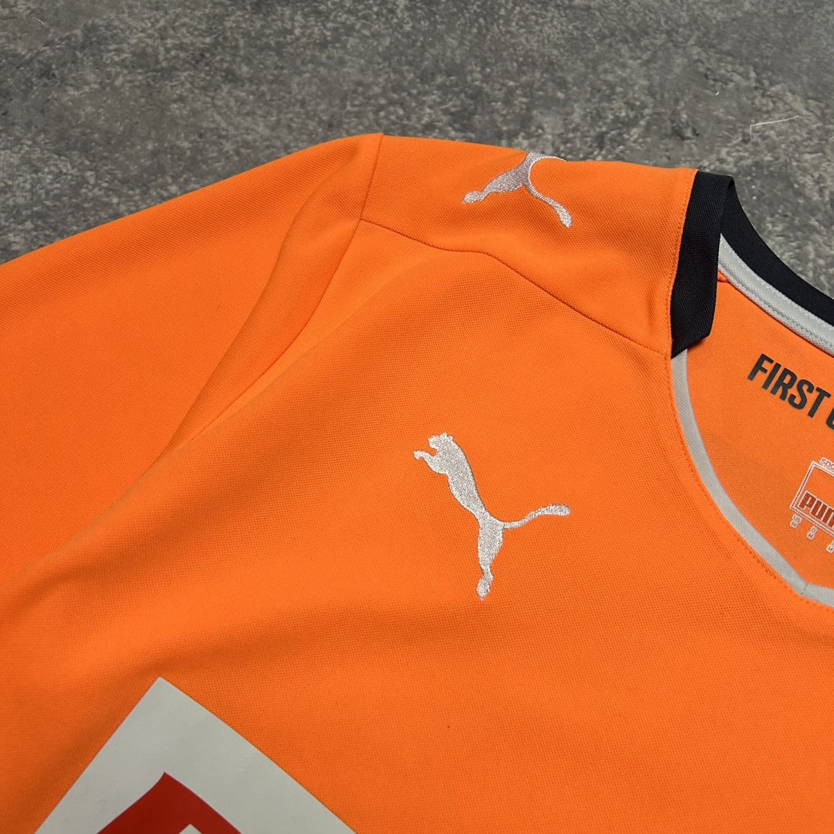 Puma Mens Puma Graphosser Zurich 2014 home orange soccer jersey Size US M / EU 48-50 / 2 - 4 Thumbnail