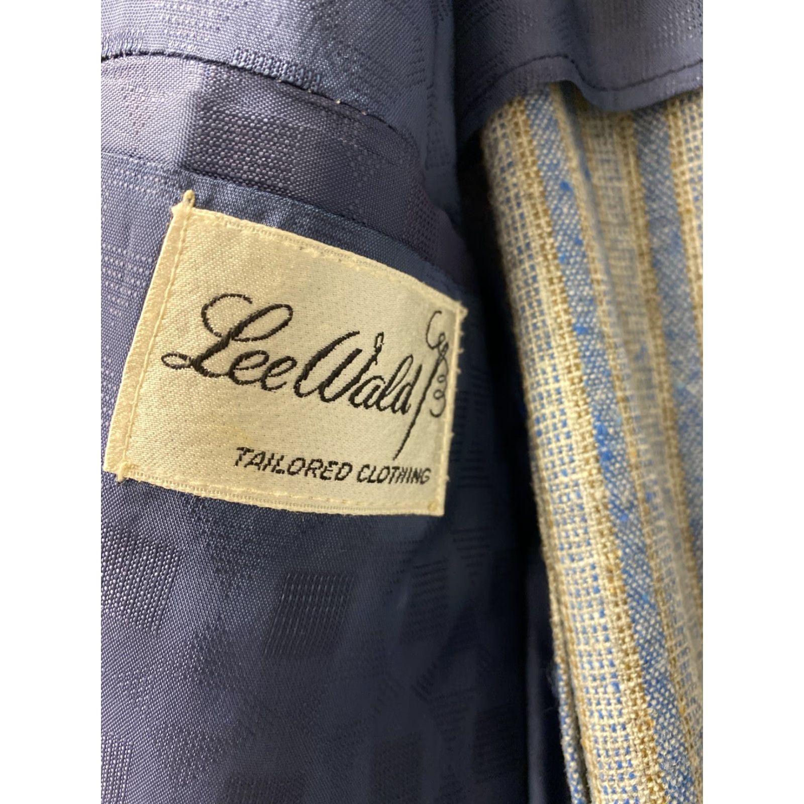 Lee VINTAGE Lee Wald Striped Sport Jacket Blazer 38R Aqua Gray 1980s Mens Size 38R - 8 Thumbnail