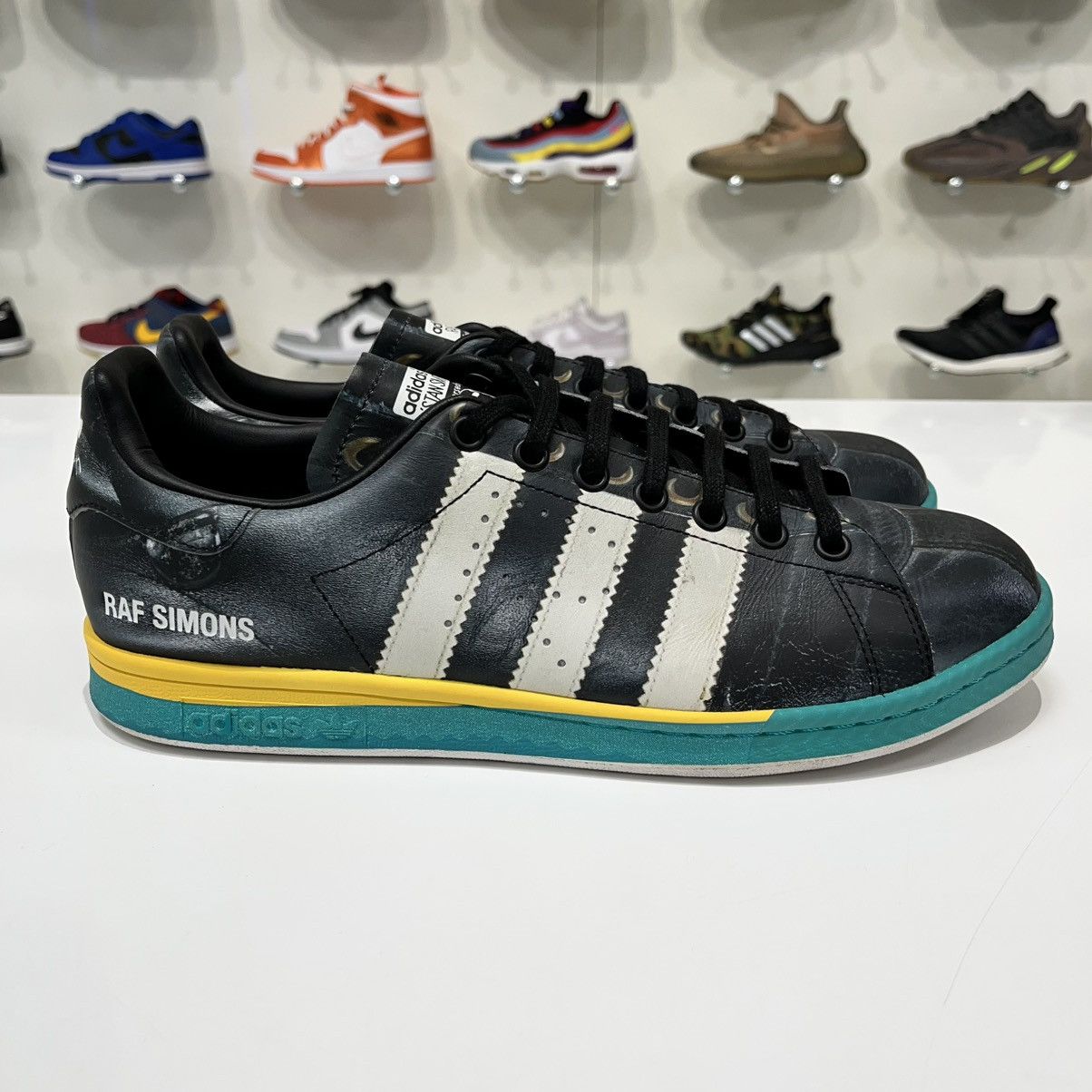 Adidas × Raf Simons Adidas Samba Stan x Raf Simons Trompe L’oeil Size US 9.5 / EU 42-43 - 6 Thumbnail