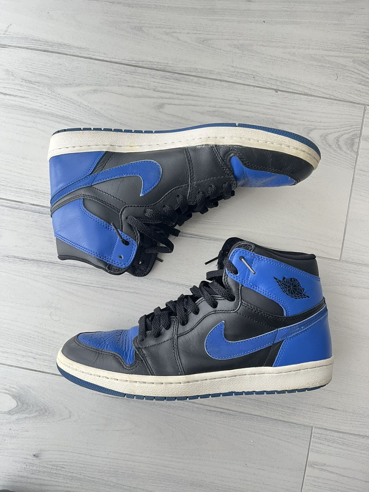 Jordan Brand 2001 JORDAN 1 “ROYAL” Size US 10.5 / EU 43-44 - 1 Thumbnail
