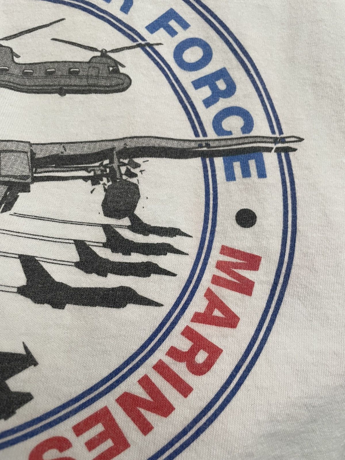 Vintage Vintage 90s White Graphic Army Tee Unsoundrags Hanes Size US XL / EU 56 / 4 - 8 Thumbnail