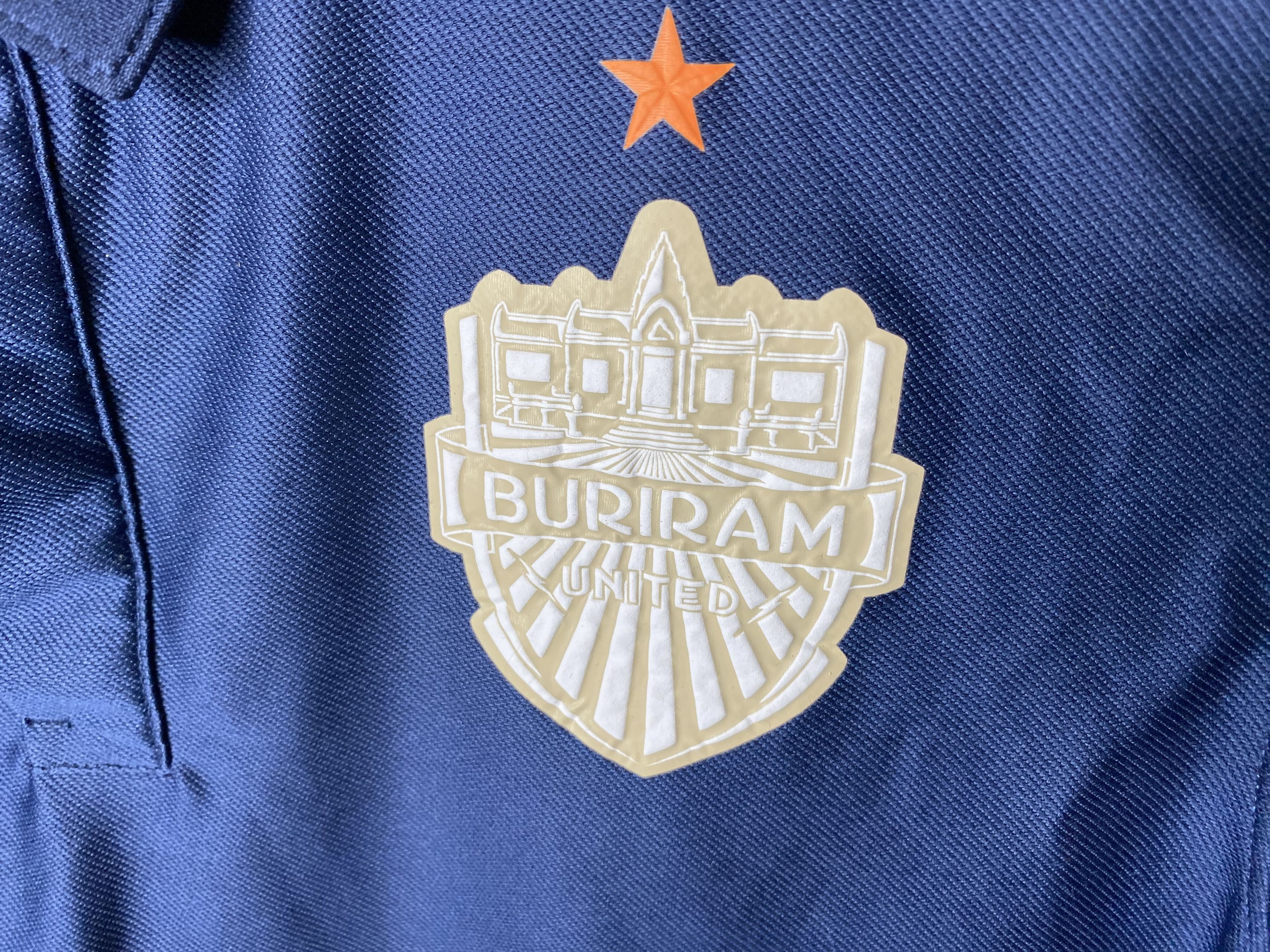 Adidas BURIRAM UNITED 2021 2022 HOME FOOTBALL SHIRT SOCCER JERSEY Size US S / EU 44-46 / 1 - 3 Thumbnail