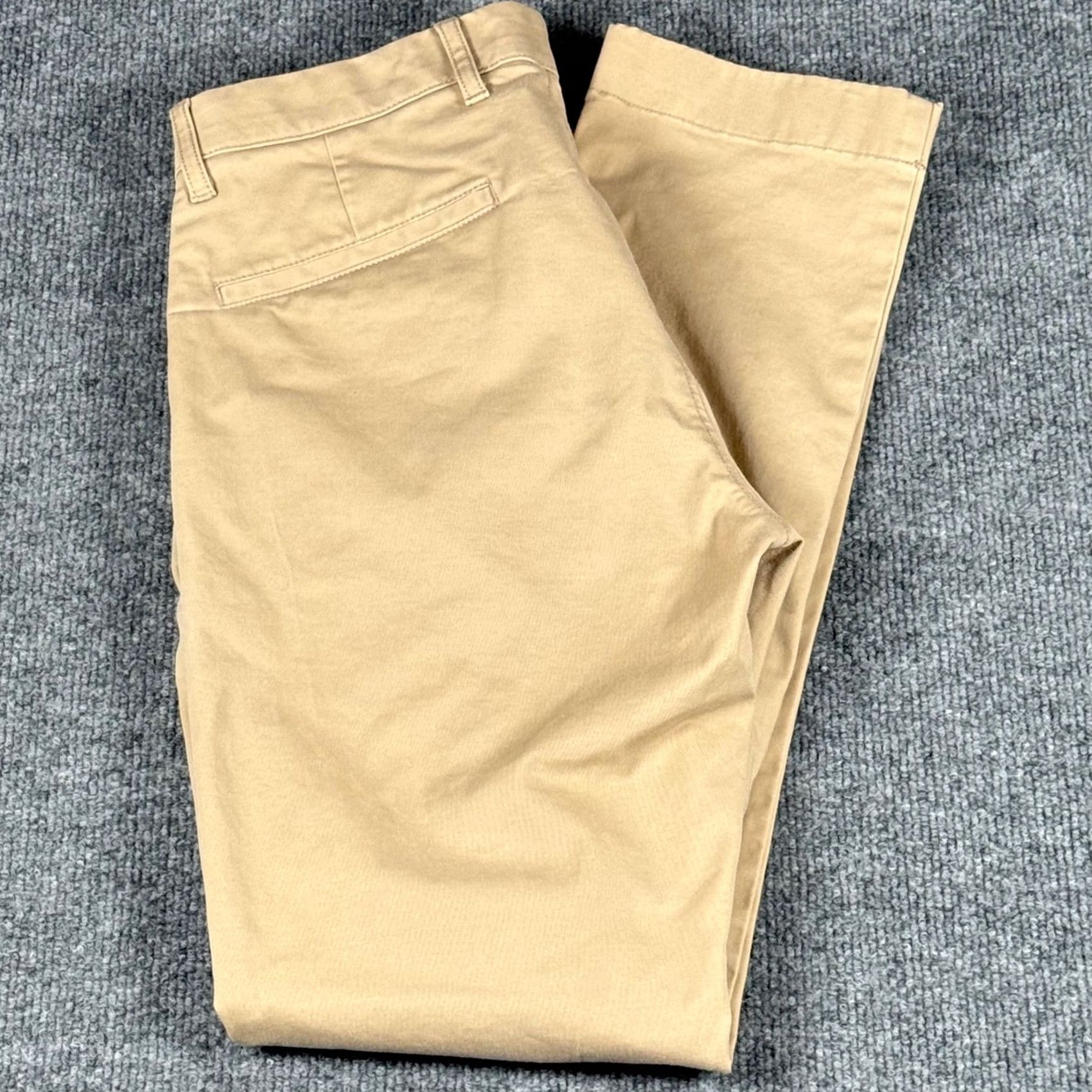 J.Crew J.CREW Flex Slim Chino Pants Casual Khaki Beige 30x30 Men’s Slim Fit Workwear Pockets Stretch Flat Front Tapered Front Zipper Logo 2020s Size US 28 / EU 44 - 2 Thumbnail