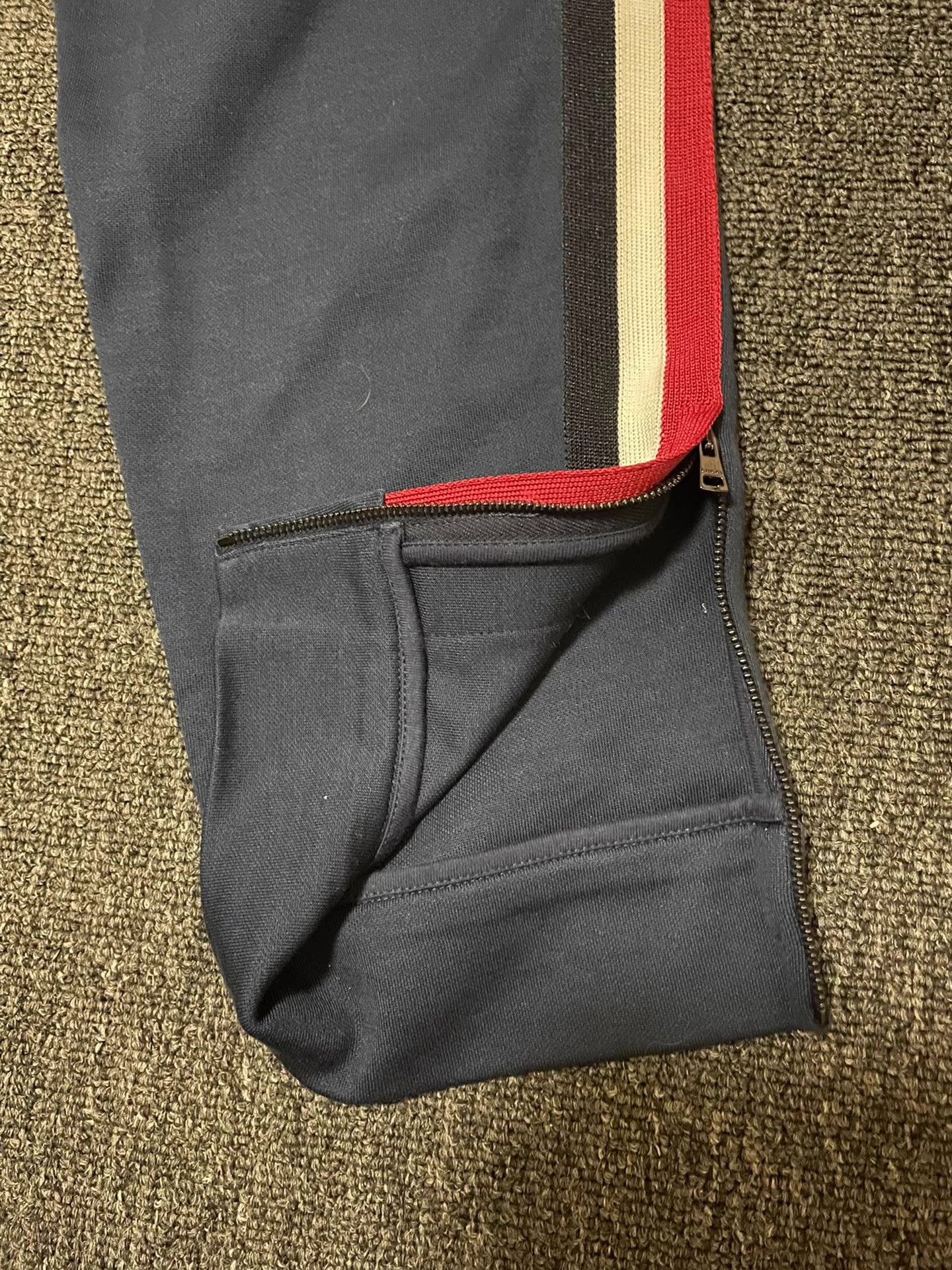 Gucci Gucci Unisex Track Pants Q4 Size US 40 / EU 56 - 2 Thumbnail