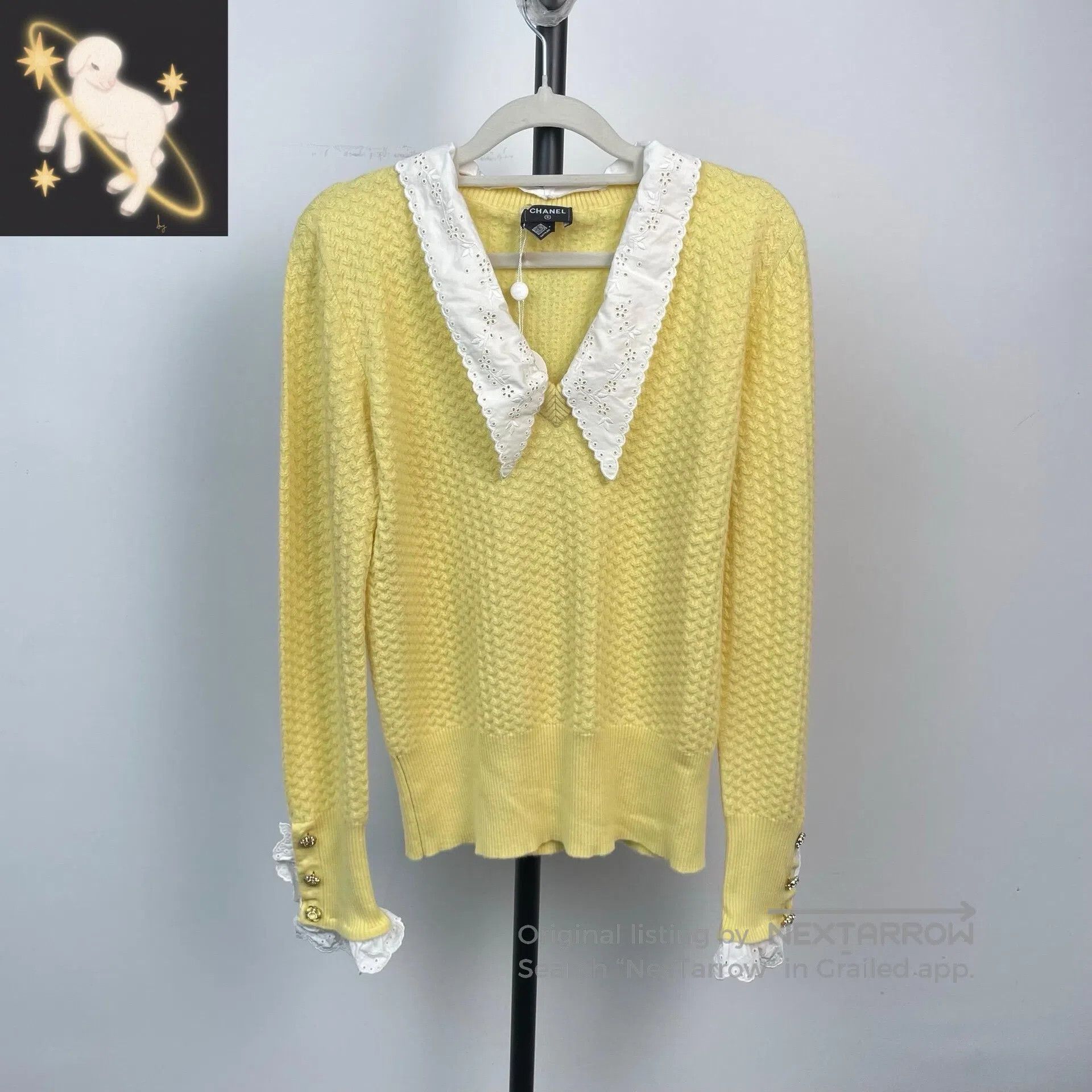 Chanel Chanel Lemon Yellow and White Lace Trimmed V-Neck Cashmere Size XXS / US 00 / IT 34 - 1 Thumbnail