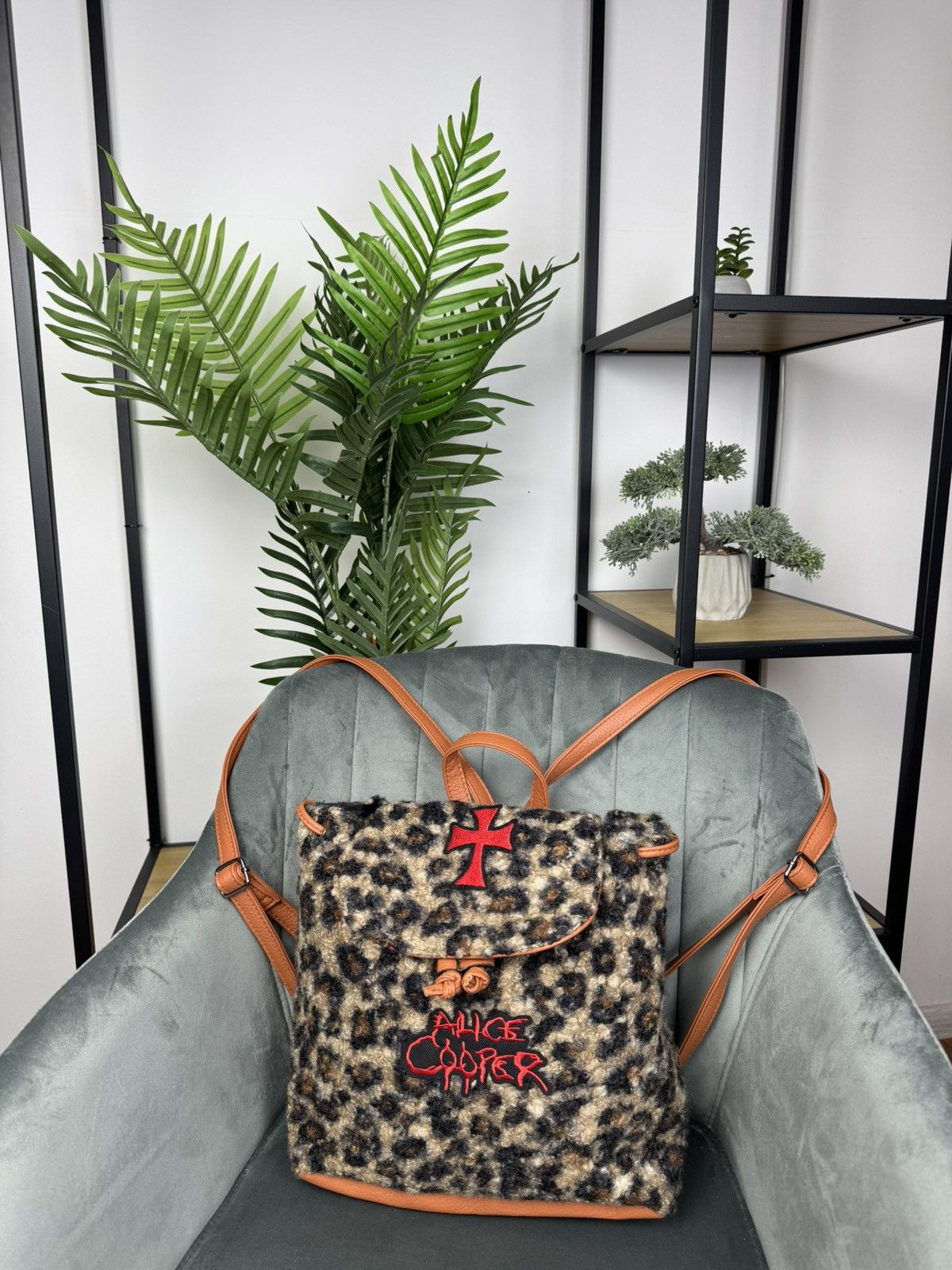 Band Tees × Designer Alice Cooper Leopard Unisex OS Backpack Knapsack Size ONE SIZE - 1 Thumbnail