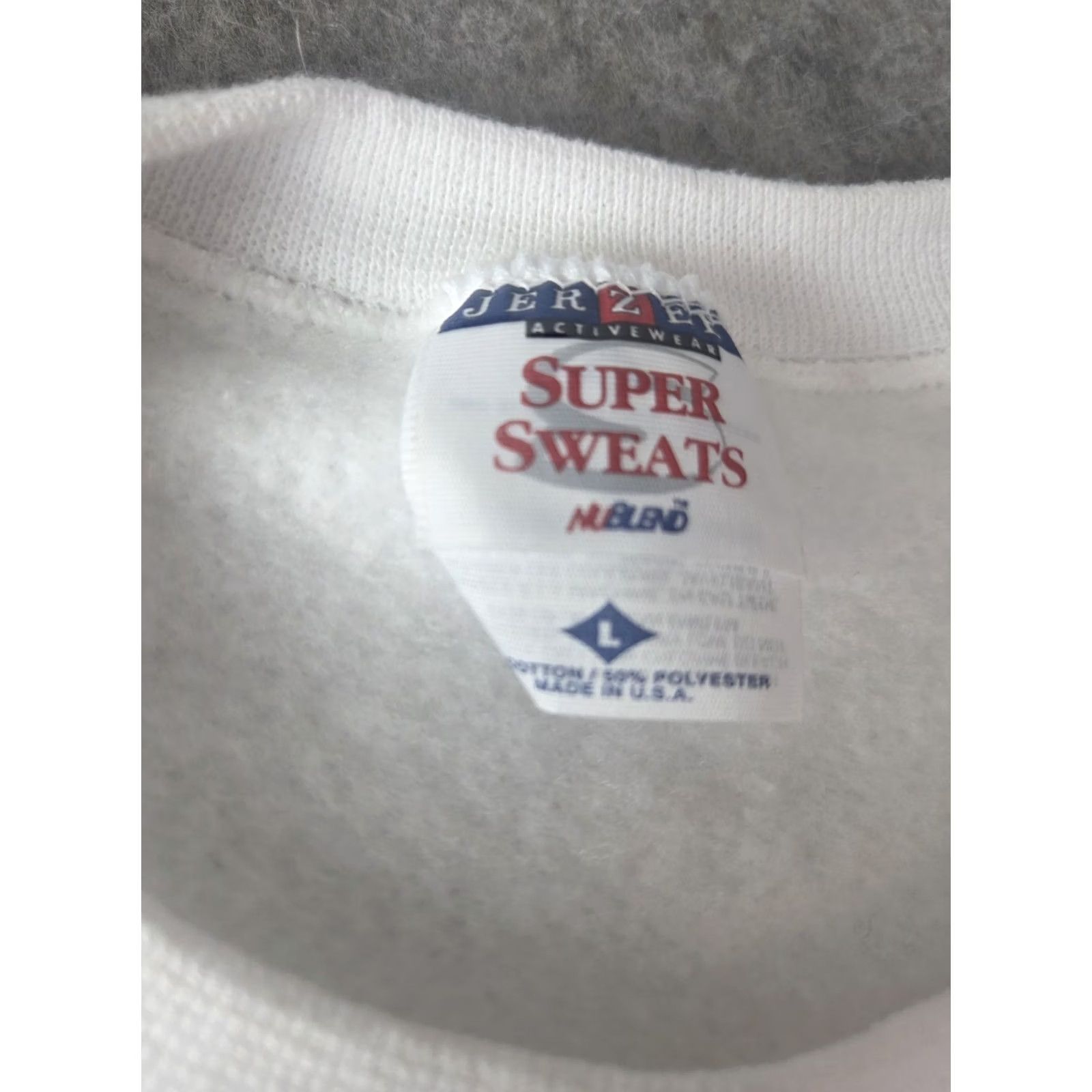 Jerzees VINTAGE Jerzees Sweatshirt Unisex Adults Long Sleeve Crew Neck White 2000 Double Sided USA Walking Size L Size US L / EU 52-54 / 3 - 3 Thumbnail