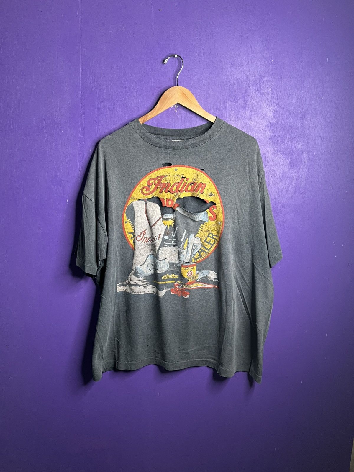 Vintage Vintage 90s Indian motorcycles logo thrashed t-shirt Size US XXL / EU 58 / 5 - 1 Thumbnail