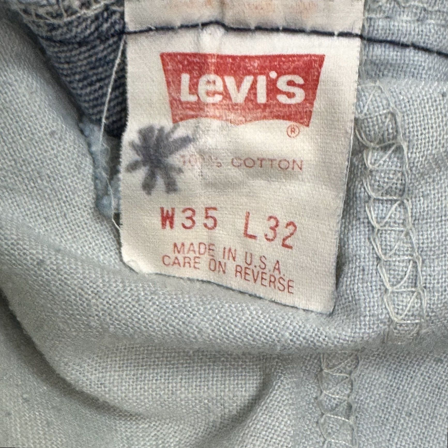 Levi's VINTAGE Levi's Jeans Mens 34x28 Blue 90s Orange Tab Made USA 550 (Tag35x32) Jeans Mens 90s Blue 550 Levi's 34x28 Size US 35 - 5 Thumbnail