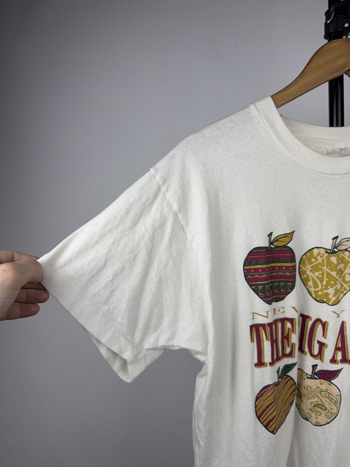Vintage Vintage 1995 New York Big Apple Graphic Tourist T Shirt Size US L / EU 52-54 / 3 - 4 Thumbnail
