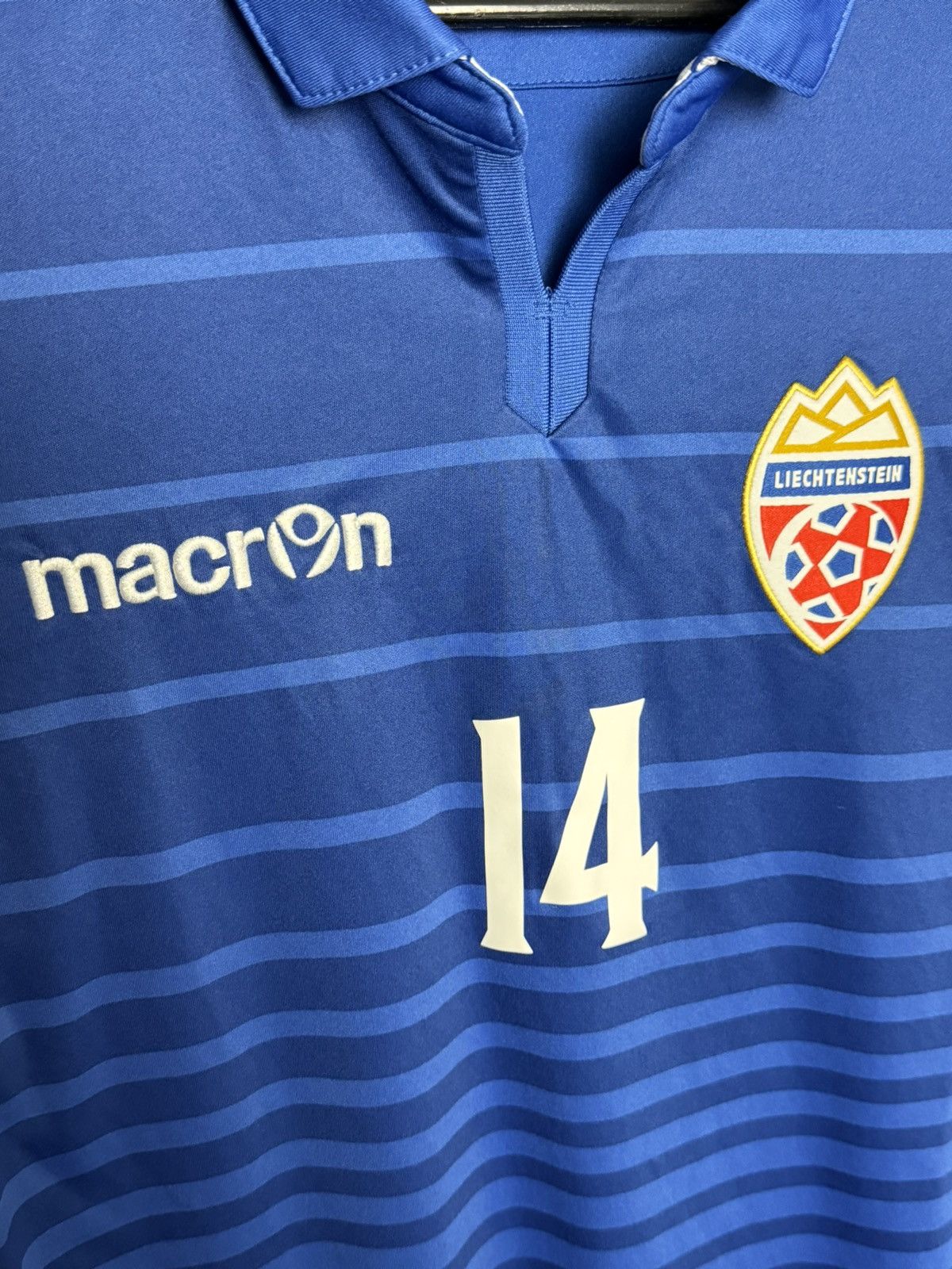 Macron Liechtenstein National Team 20/22 Home Football Jersey Size US M / EU 48-50 / 2 - 3 Thumbnail