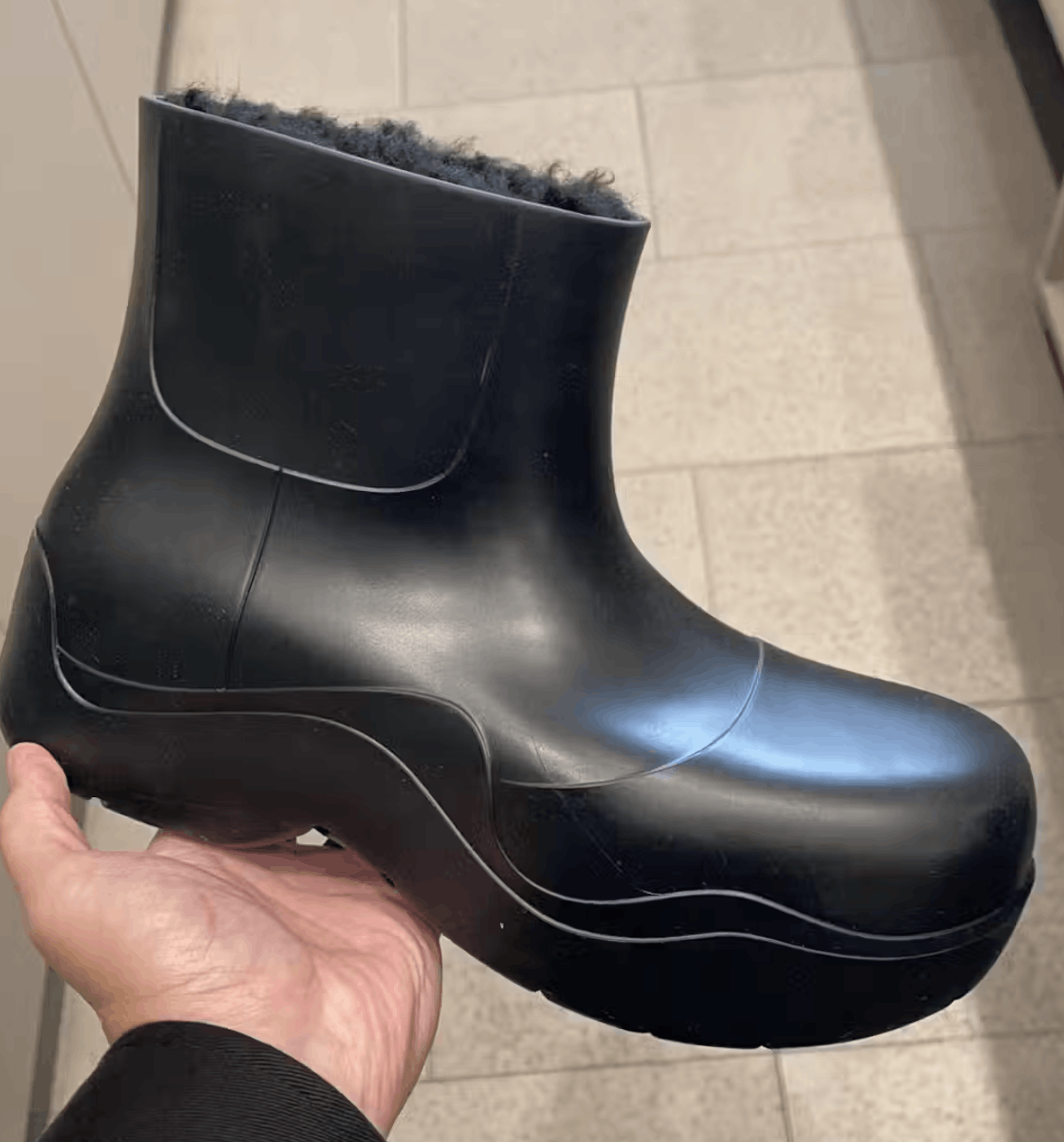 Bottega Veneta oc11z0923 Puddle Shearling Boots | Grailed