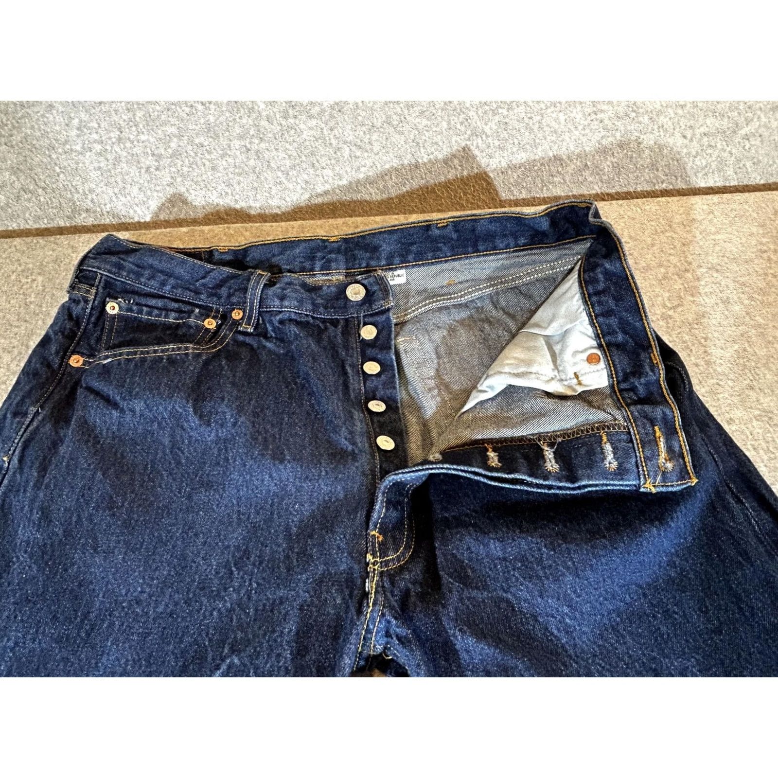 Levi's Levi's 501 Jeans Mens 38x30 Straight Denim Blue Dark Wash Button Fly Vintage? Size US 38 / EU 54 - 3 Thumbnail