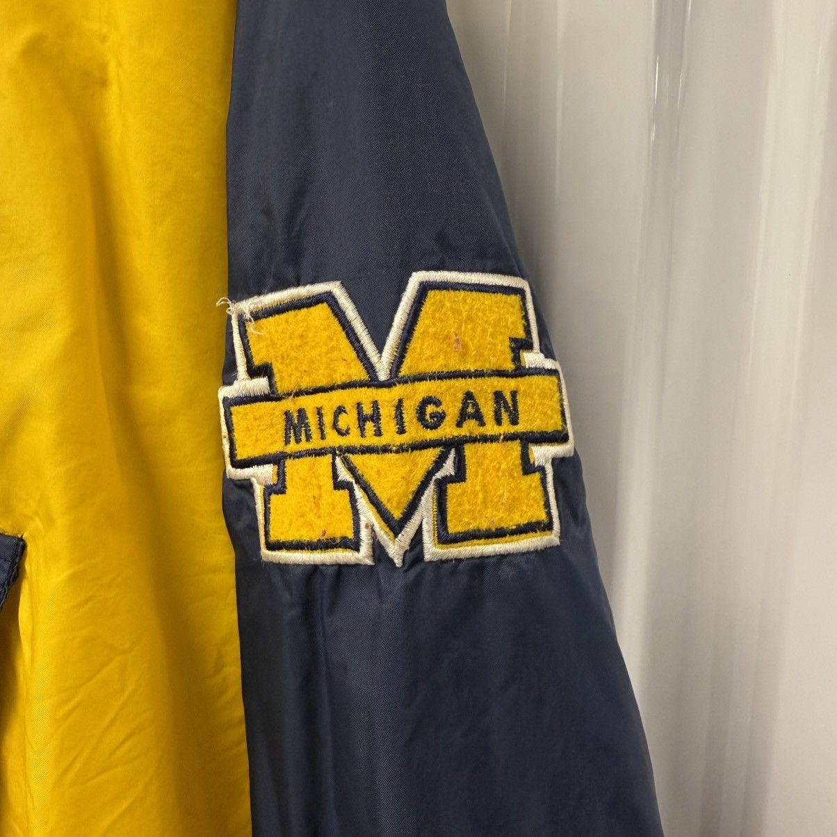 NCAA × Starter × Vintage Vintage 90’s Michigan Wolverine Starter Jacket Size US L / EU 52-54 / 3 - 6 Thumbnail
