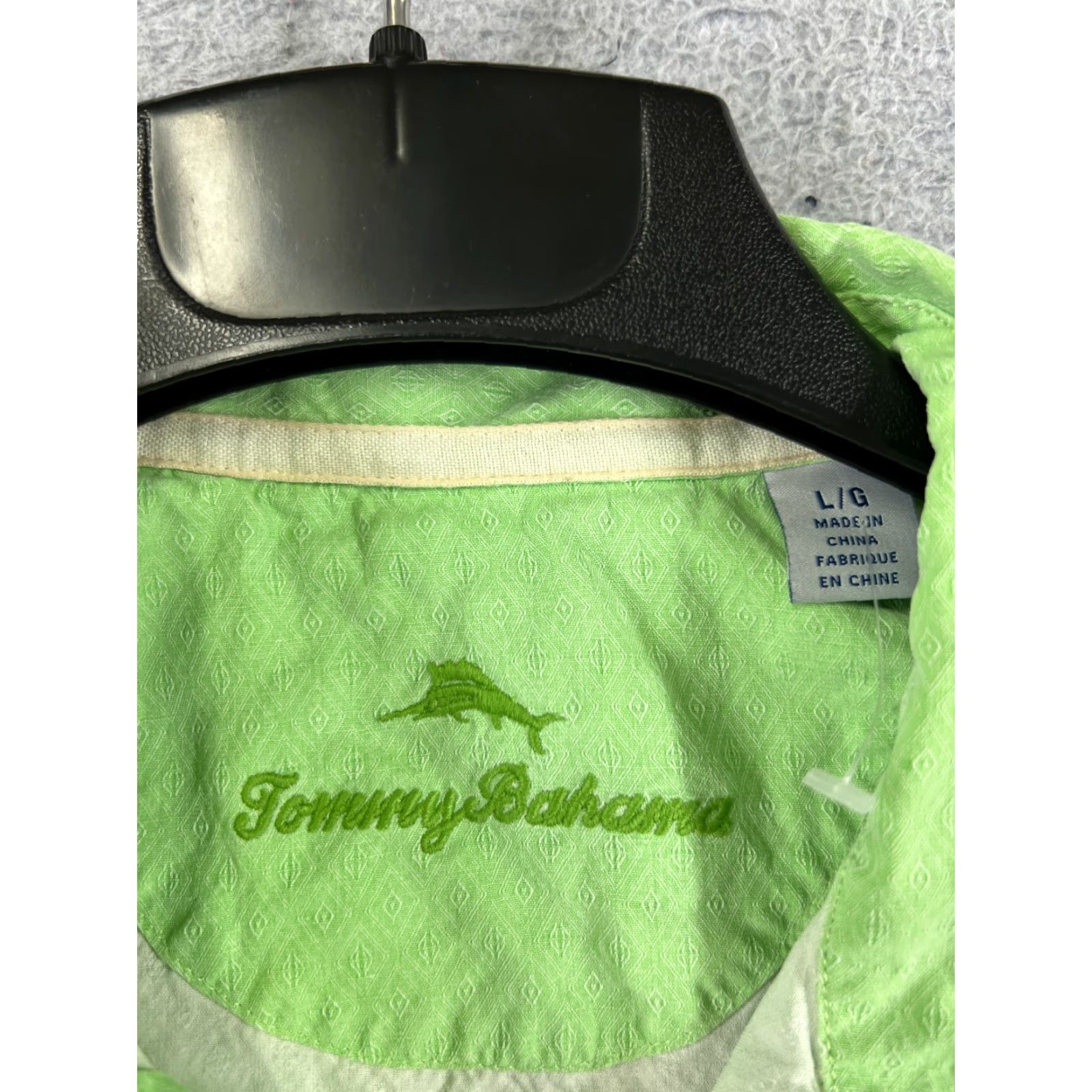 Tommy Bahama Tommy Bahama Shirt Men Large Green Button-Up Diamond Hawaiian Pocket Vacation Shirt Size US L / EU 52-54 / 3 - 3 Thumbnail