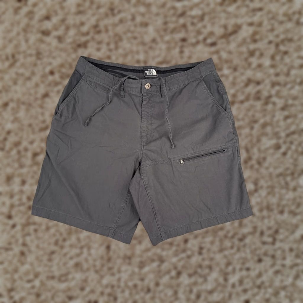 The North Face The North Face Shorts Men 36 Gray Cargo Pockets Hike Camping Cotton Blend Twill 9in Inseam Mens Size US 36 / EU 52 - 1 Thumbnail