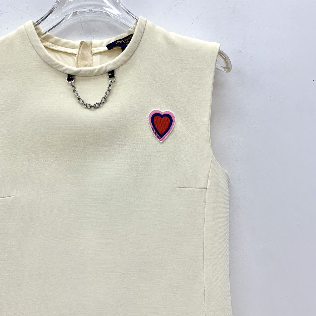 Louis Vuitton Louis Vuitton Beige Heart Embroidery Sleeveless Dress K26WX Size S / US 4 / IT 40 - 3 Thumbnail