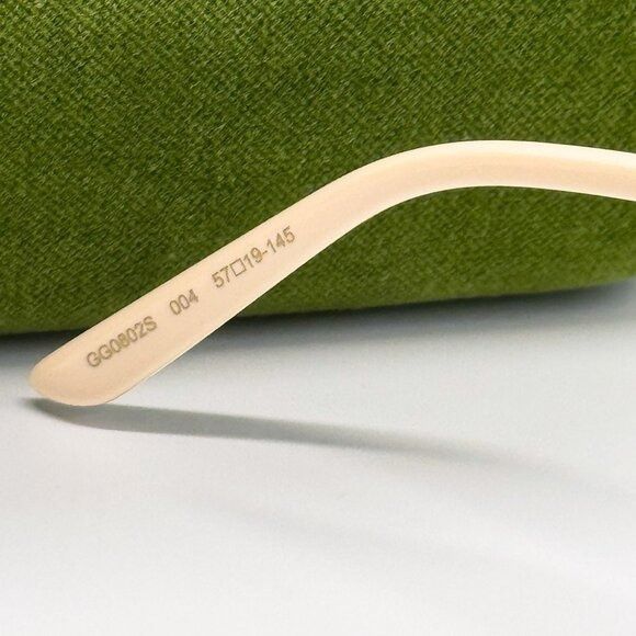 Gucci NEW GUCCI SUNGLASSES GG0802S 004 GOLD WOMEN EYEWEAR GUCCI Size ONE SIZE - 12 Thumbnail