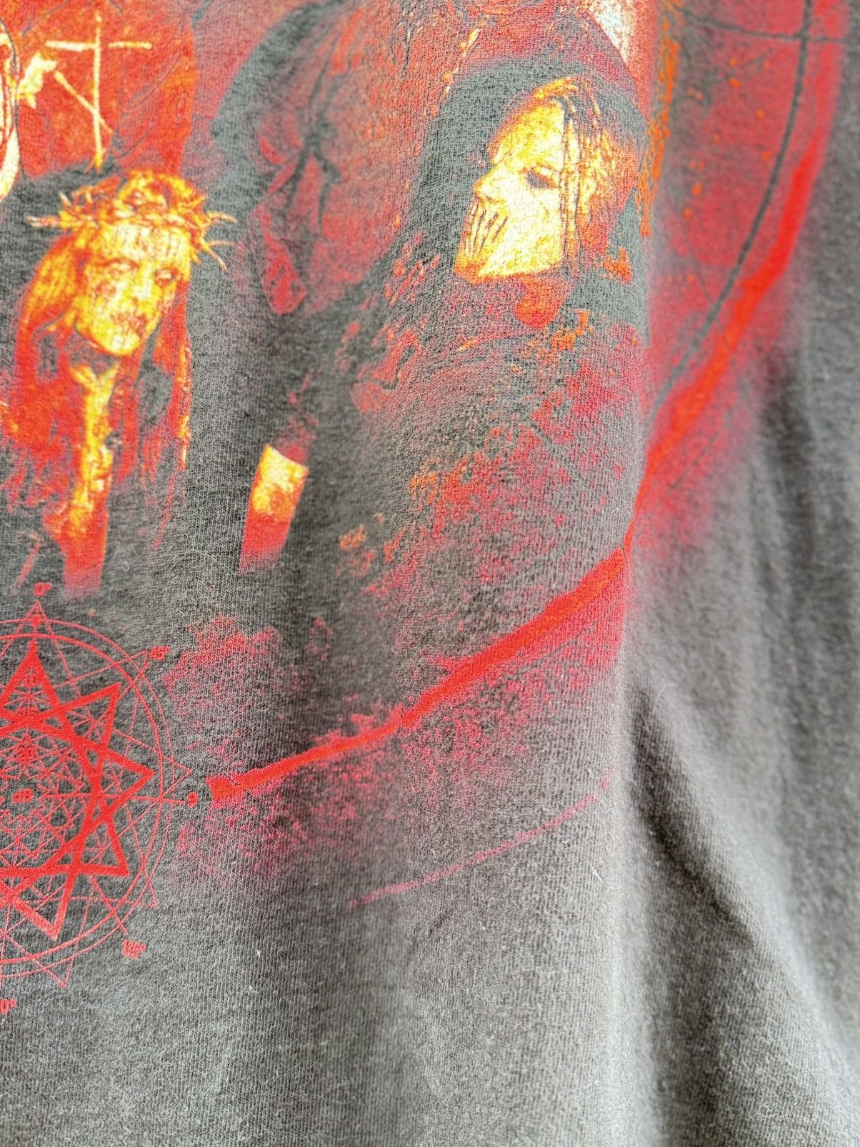 Band Tees Thrashed Y2K Slipknot Lineup Distressed Sun Faded Grunge T Size US XL / EU 56 / 4 - 3 Thumbnail