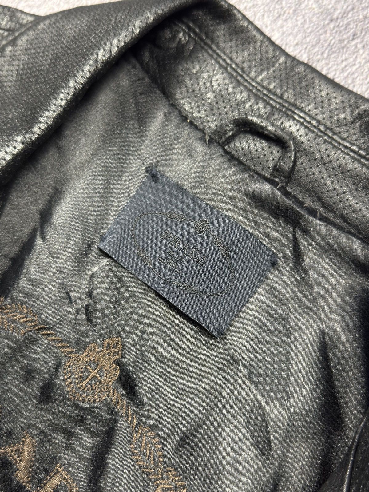 Prada PRADA MILANO: COMPROMISE THAT FEELS LIKE A DEFIANCE Size US L / EU 52-54 / 3 - 4 Thumbnail